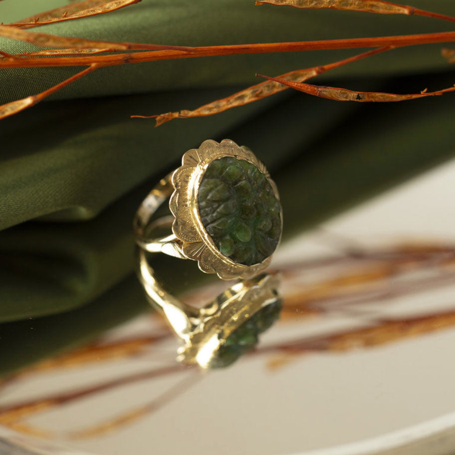 Jade: Een keizerlijk mineraal