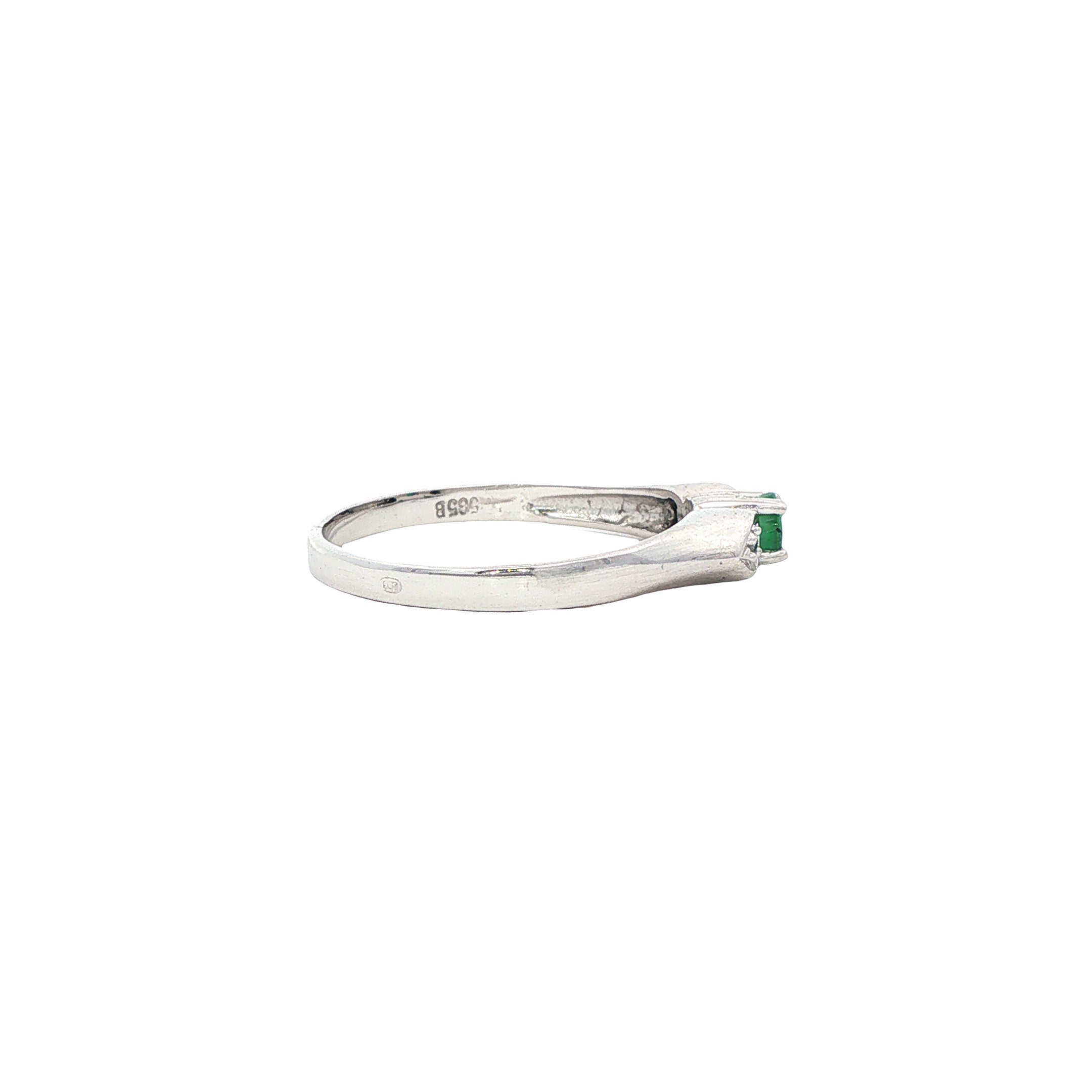 Witgouden vintage ring met smaragd en diamant 14 kt