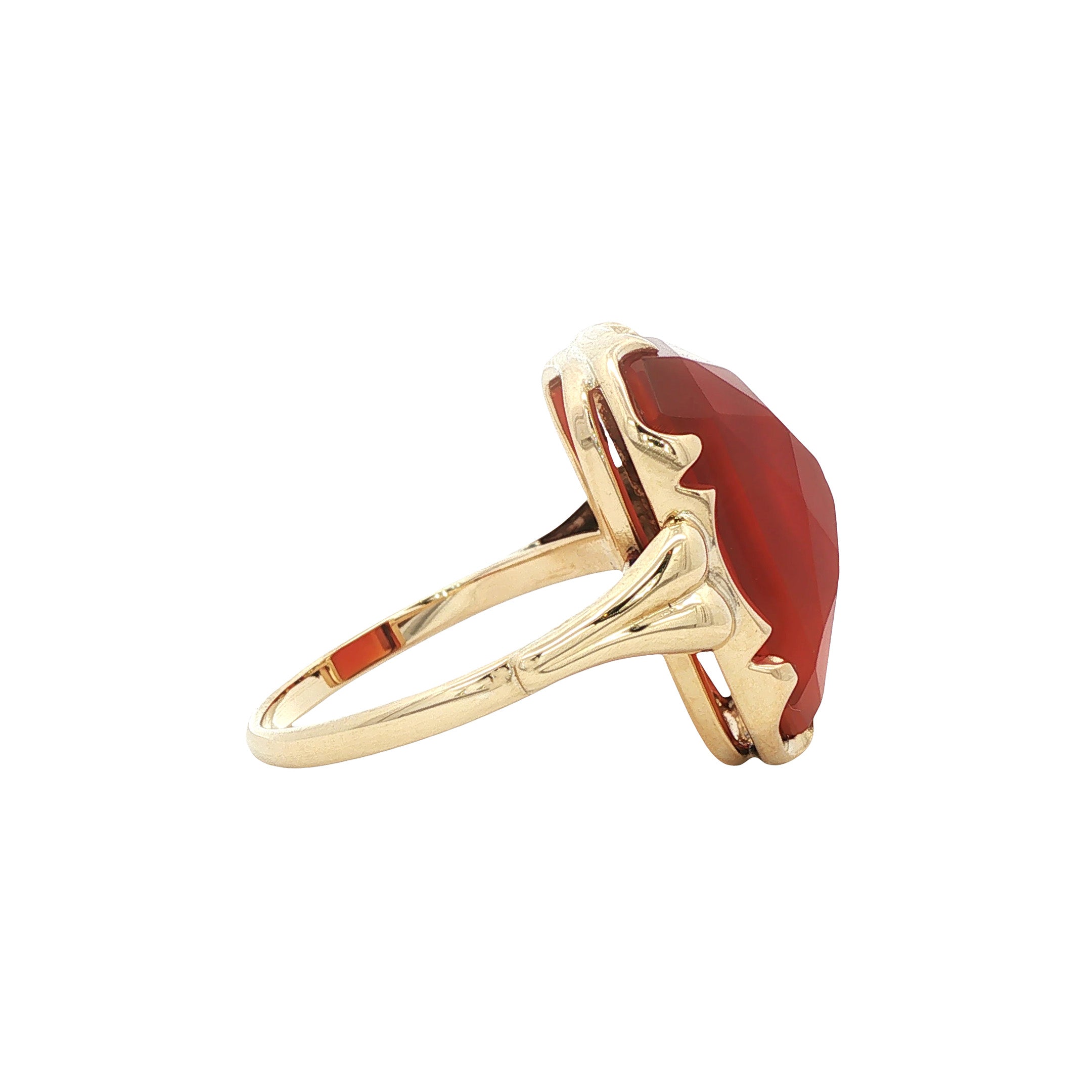 Vintage gold ring with carnelian, 14 kt