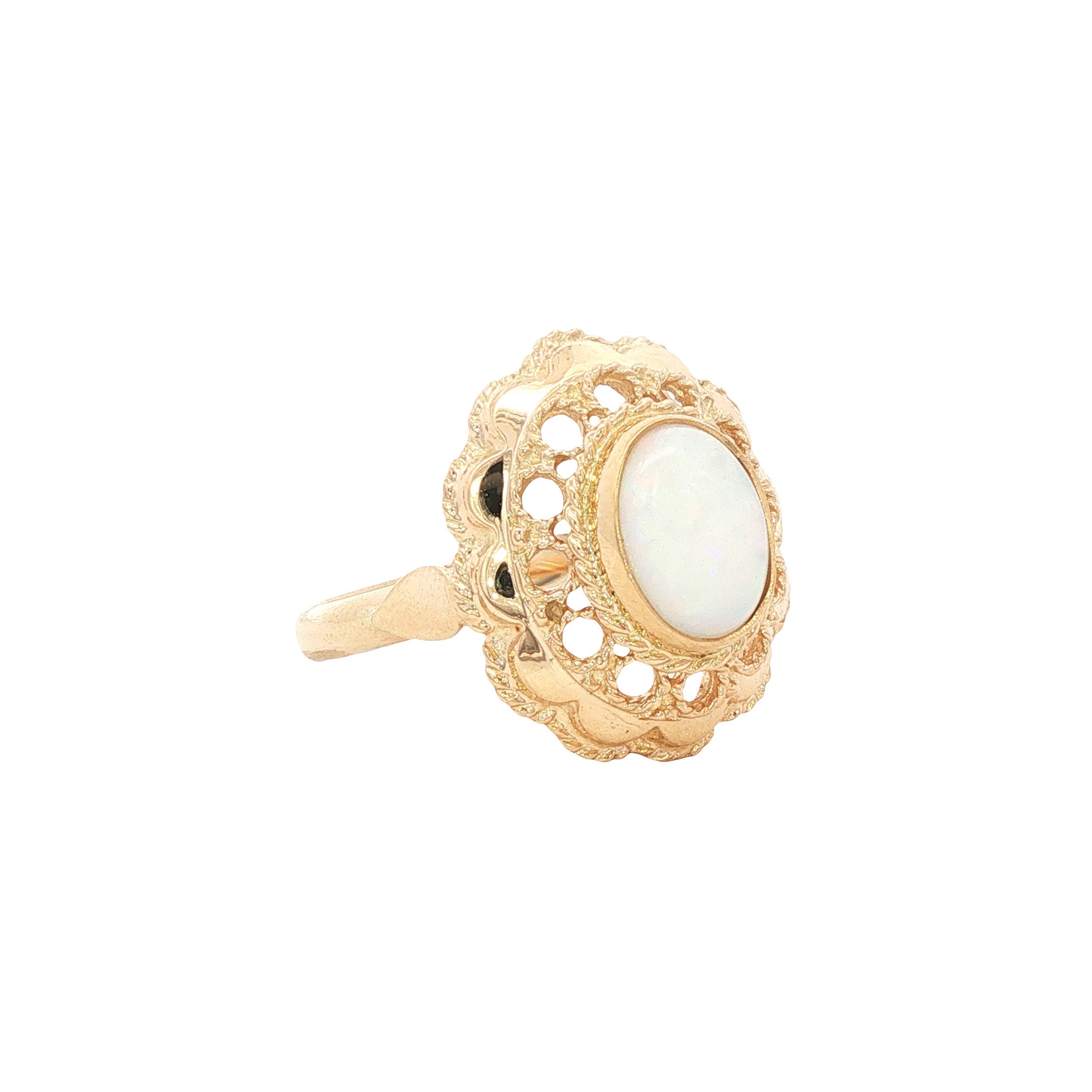 Gouden vintage ring met opaal 14 kt