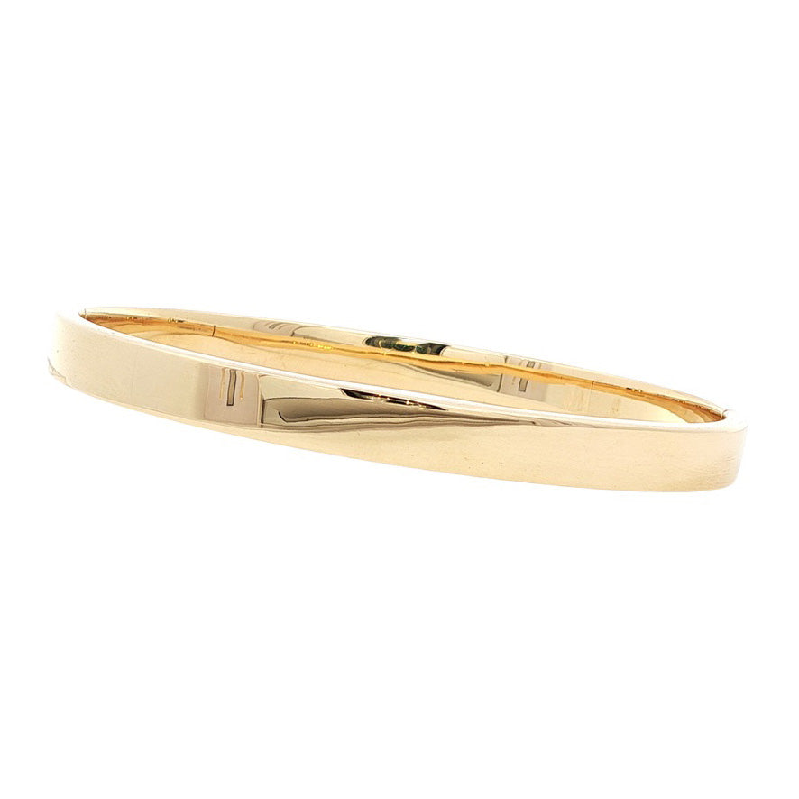 Smooth 14 kt gold bangle