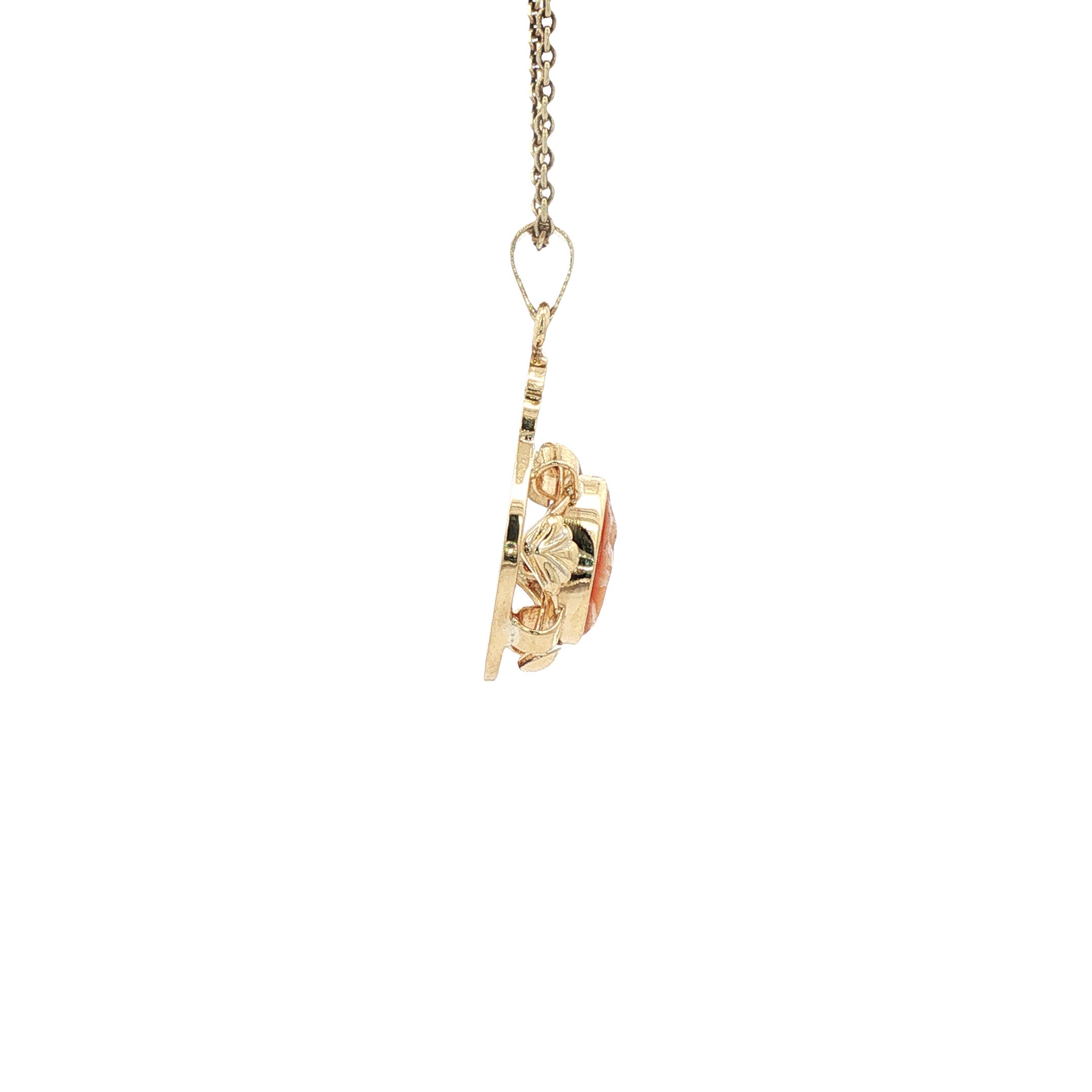 Gold vintage pendant with cameo, 14 kt