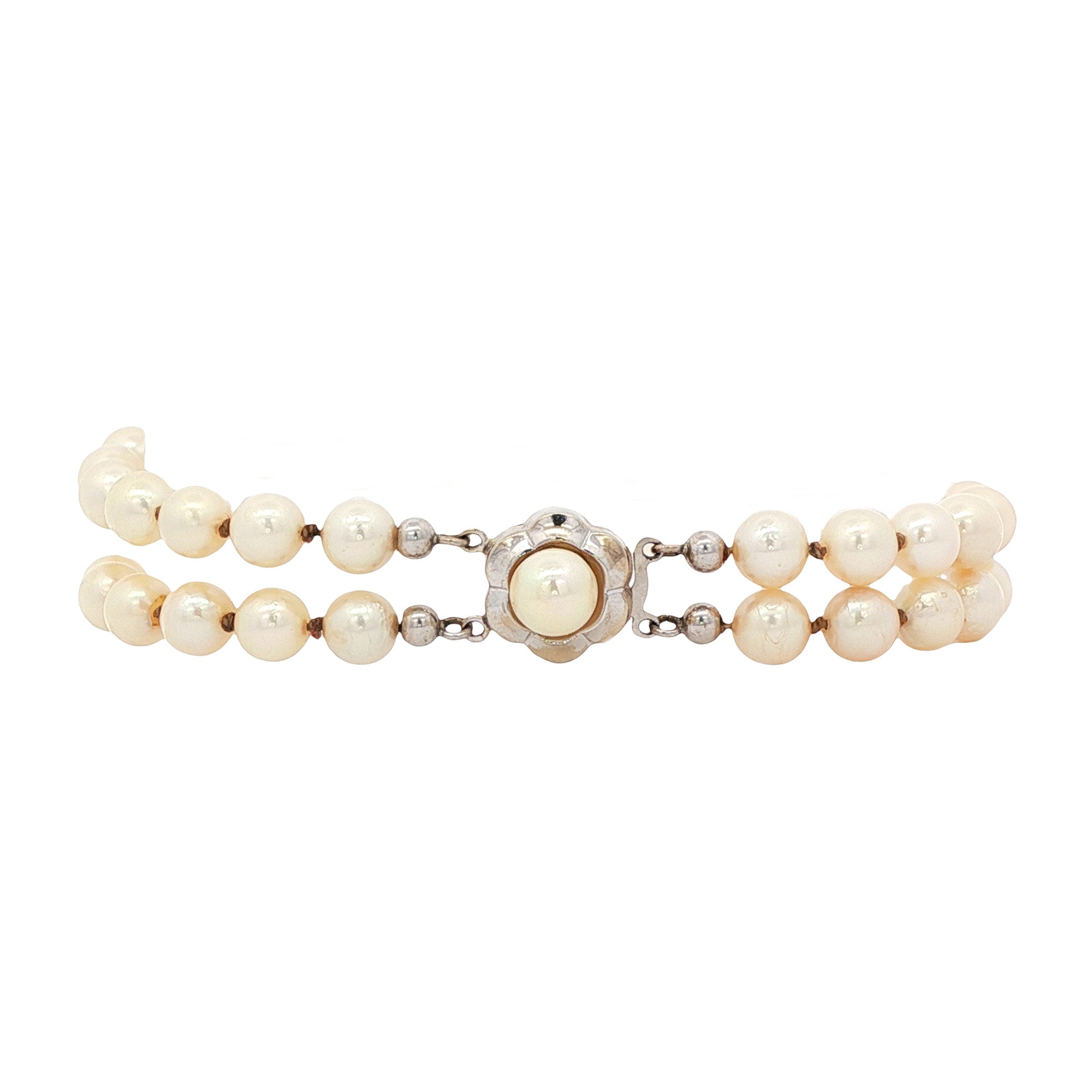Vintage pearl bracelet with 14 kt white gold clasp