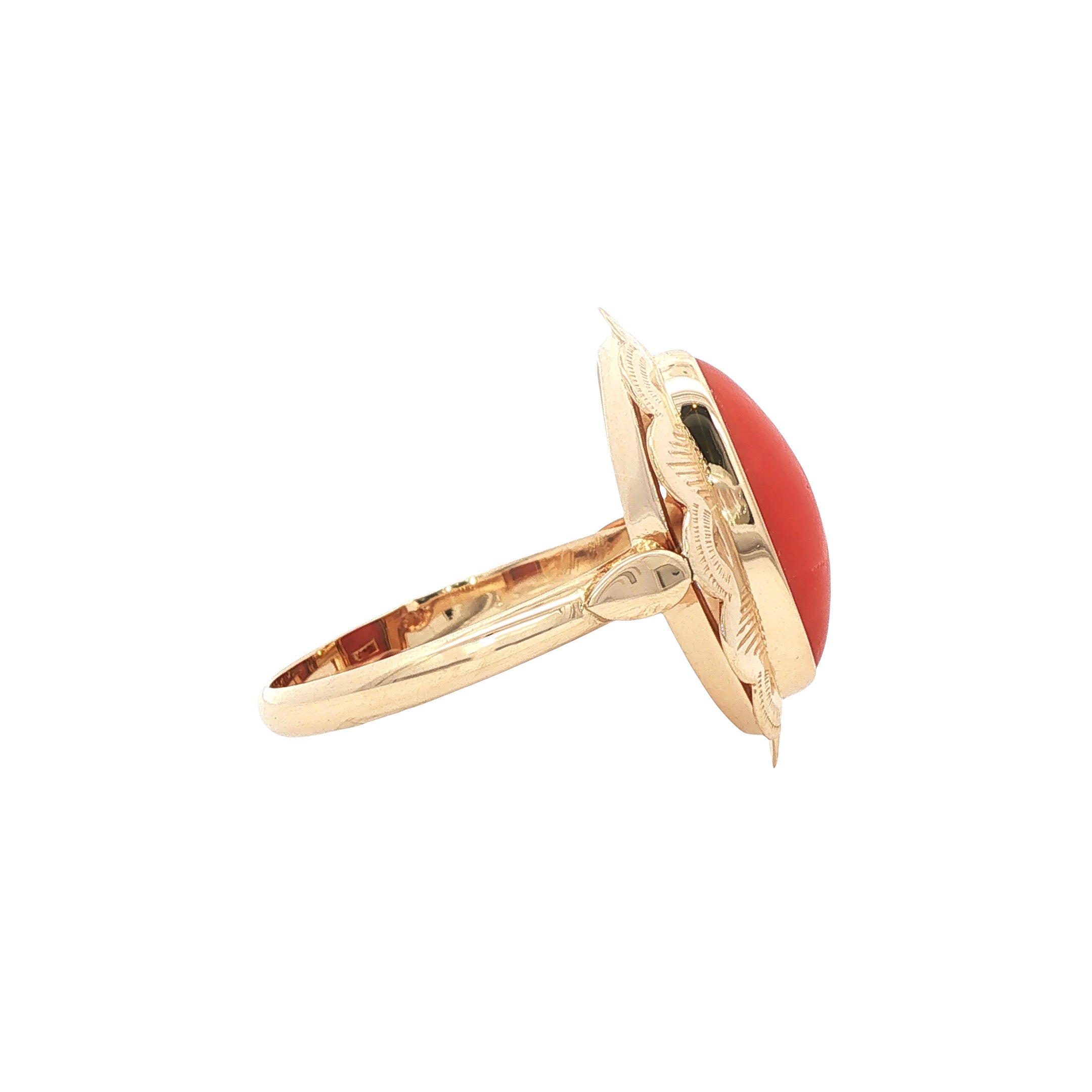 Gouden vintage ring met bloedkoraal 14 kt