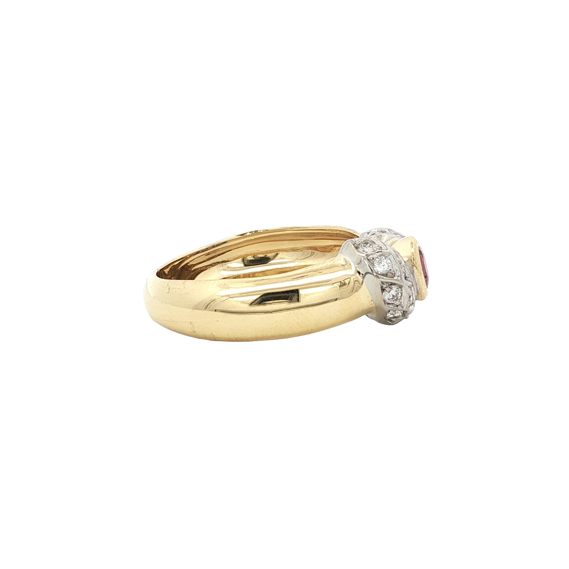 Gouden vintage ring met robijn en diamant 18 kt