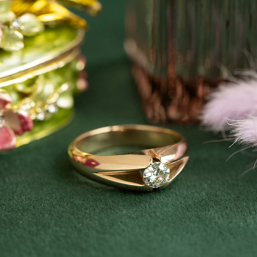 Gouden vintage ring met diamant 14 kt