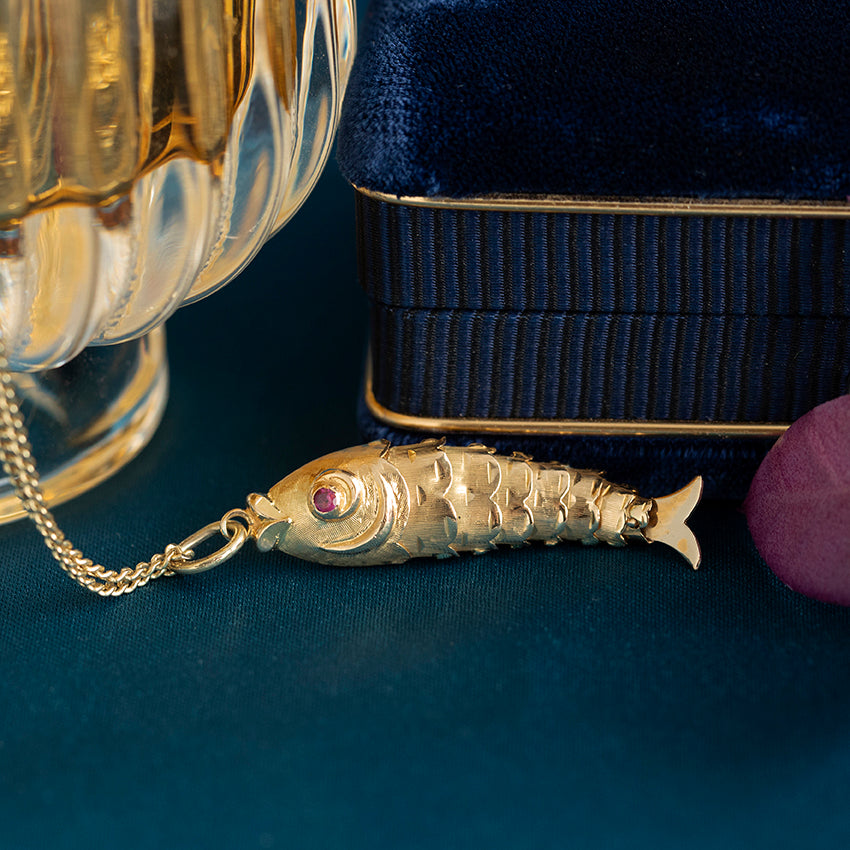 Vintage gold fish pendant with ruby, 14 kt