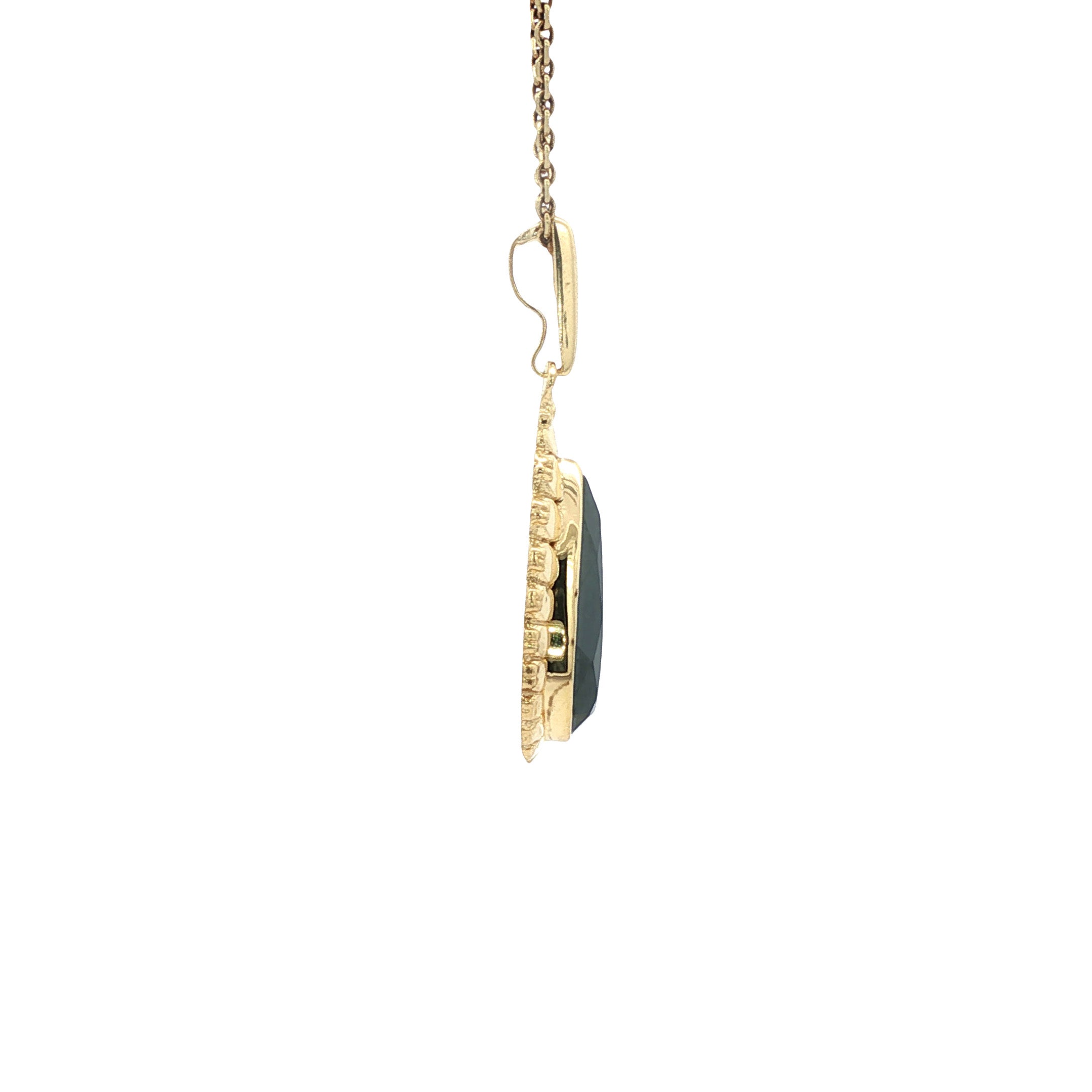 14 kt gold pendant with hematite