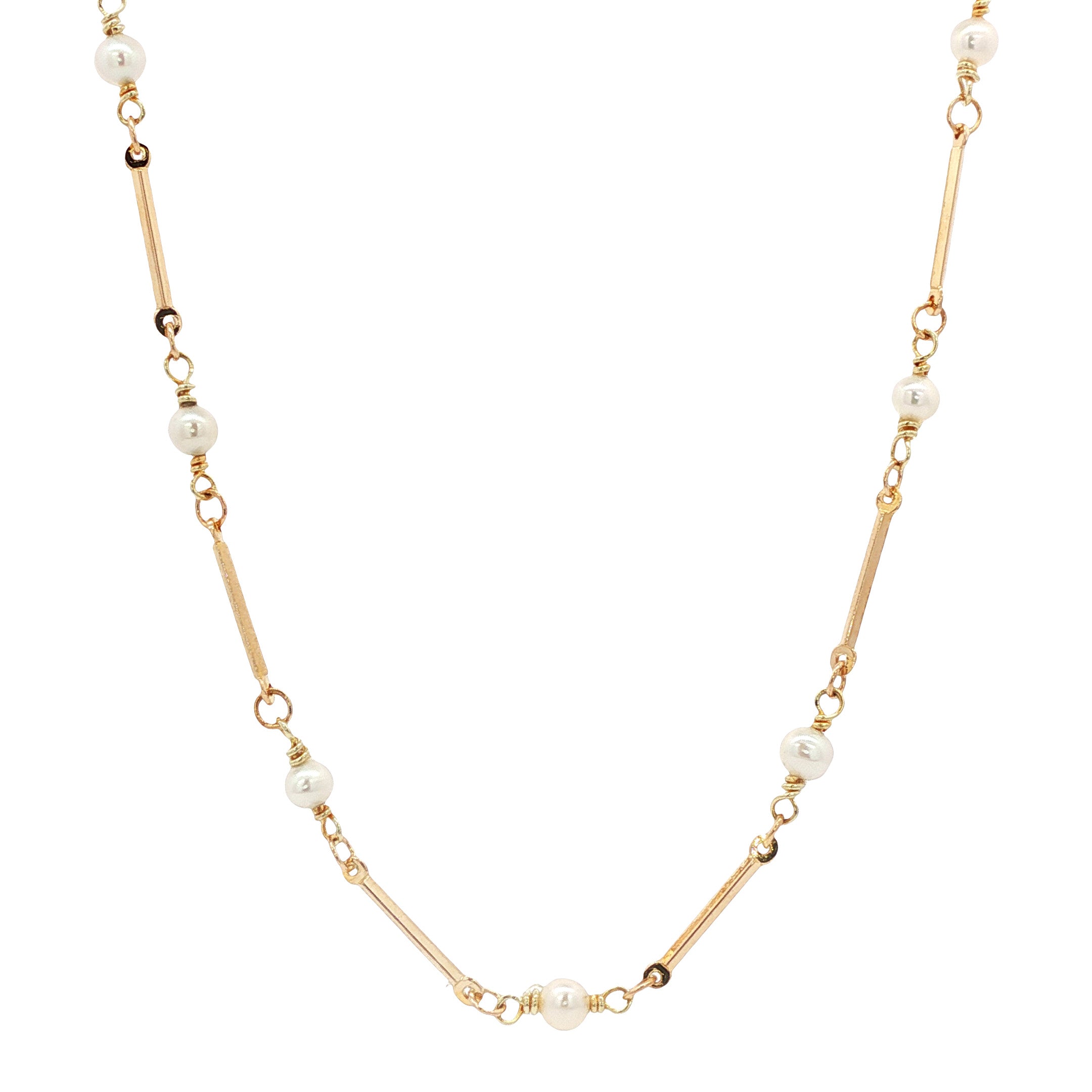 14 kt vintage gold necklace with a pearl