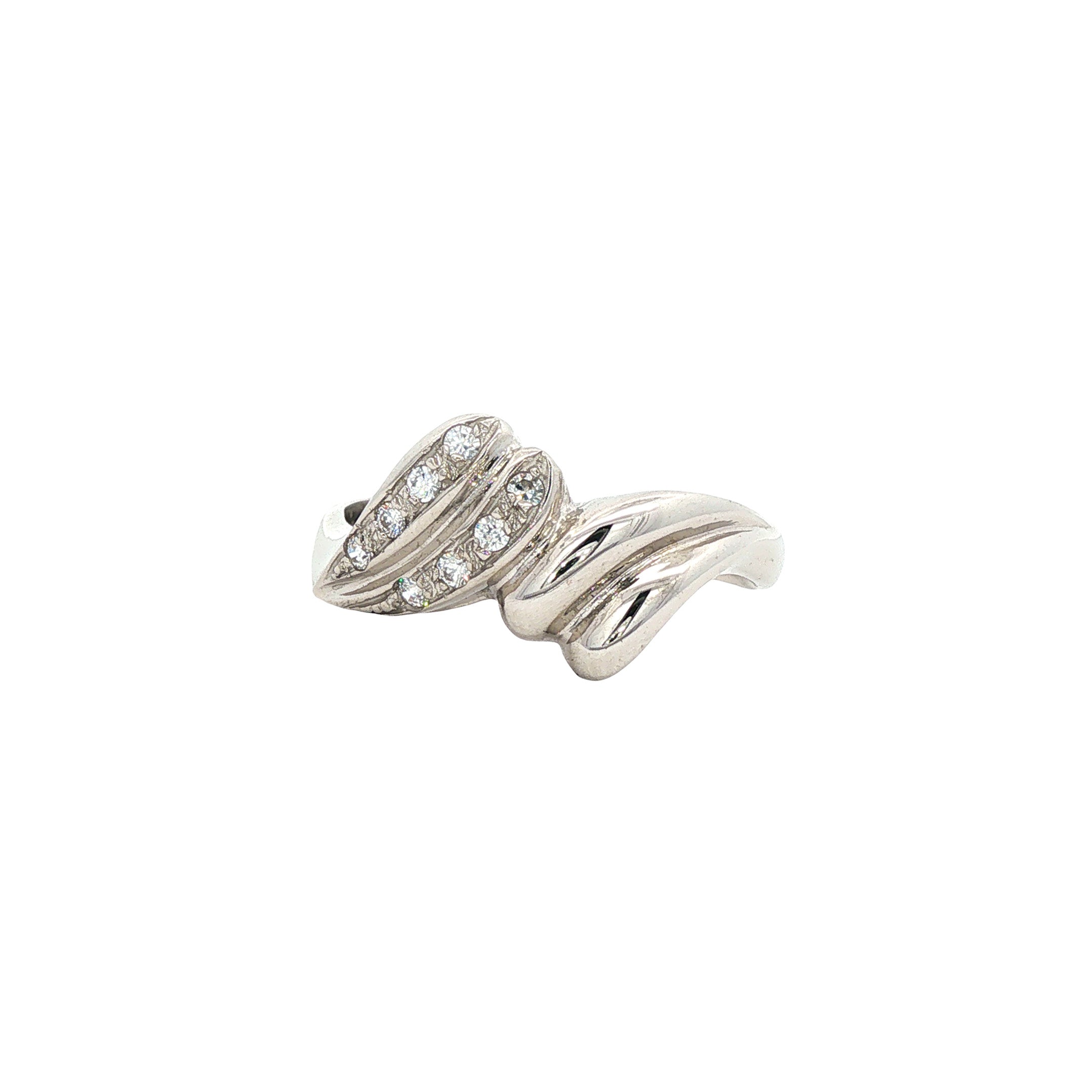 Vintage white gold signet ring with diamond, 14 kt