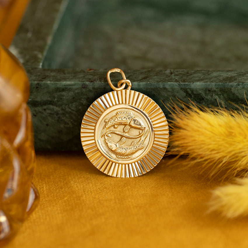 14 kt gold Pisces zodiac pendant