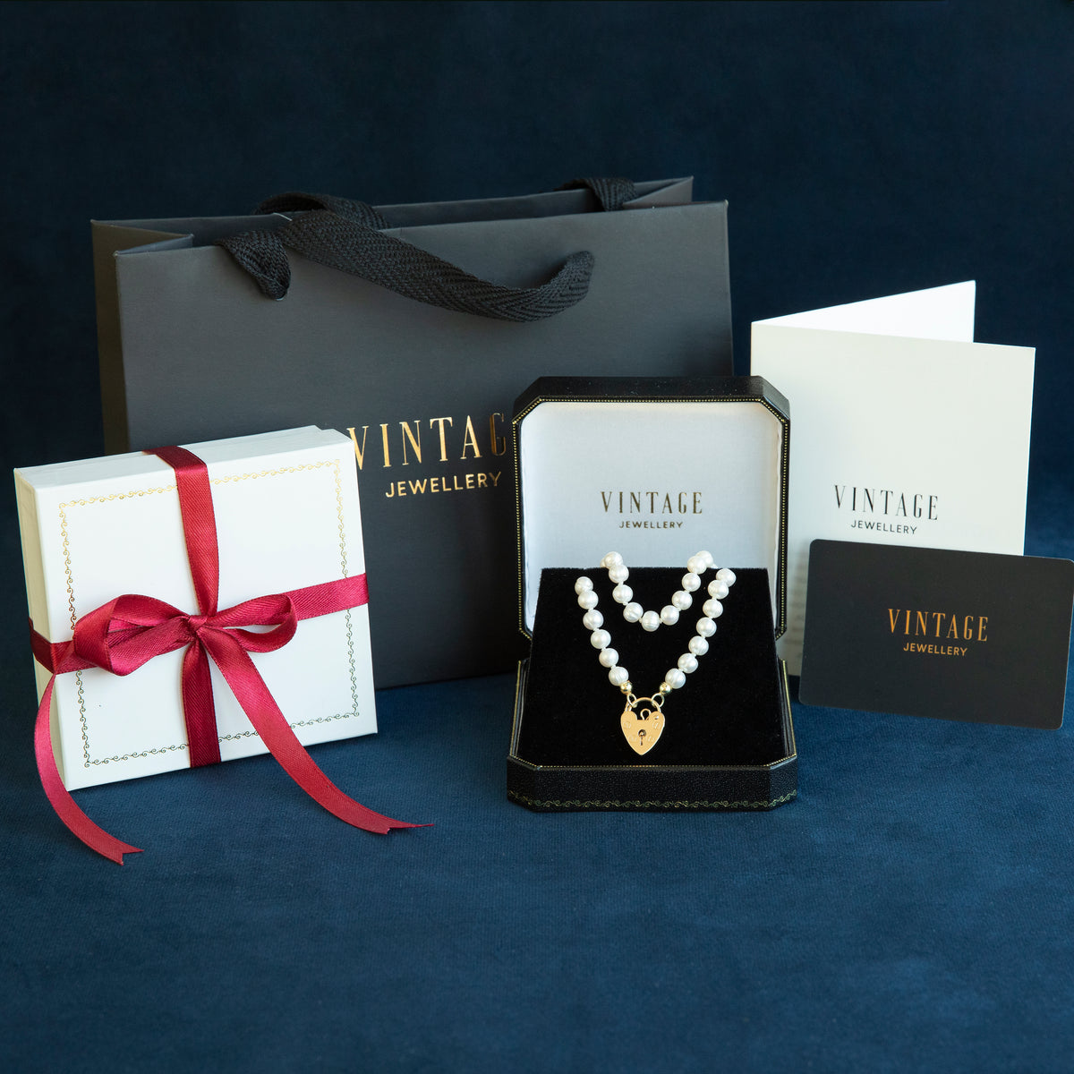 Parel collier hart sluiting 01.jpg