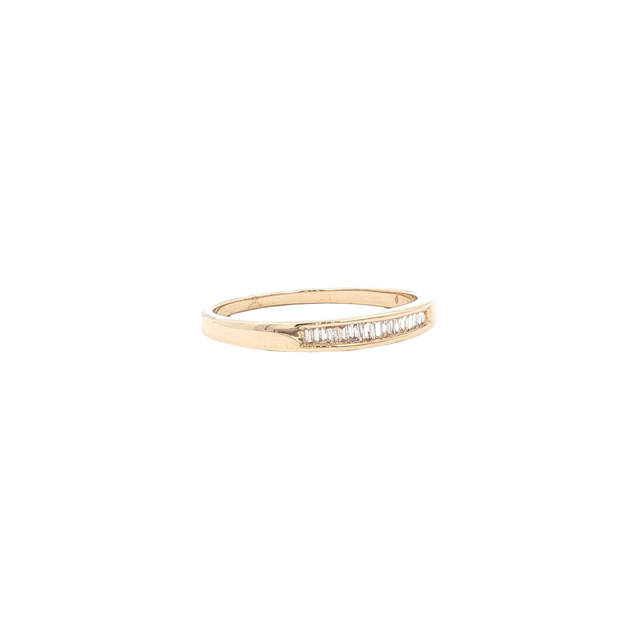 14 kt gold ring with a diamond