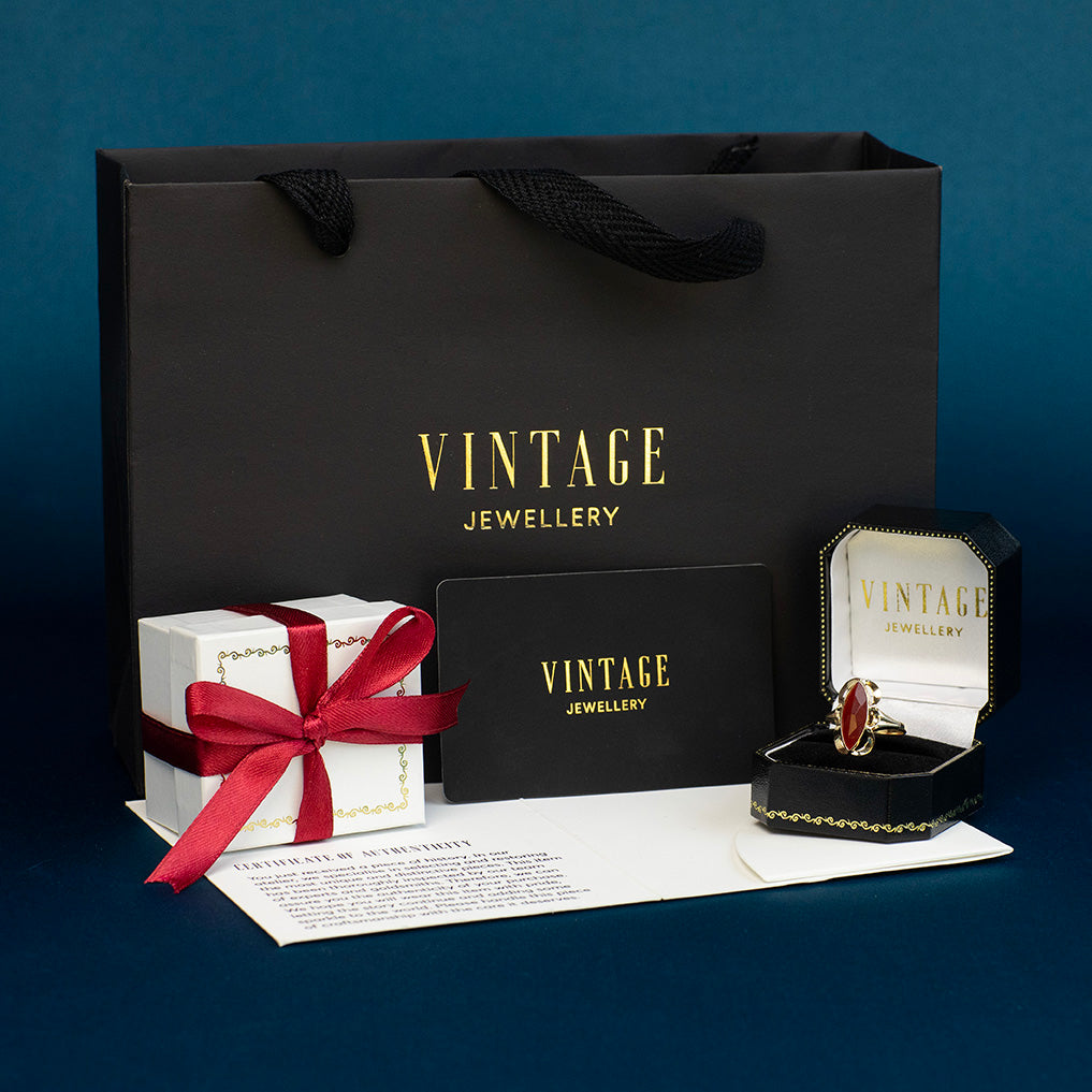 Gouden ring met jade 14 kt