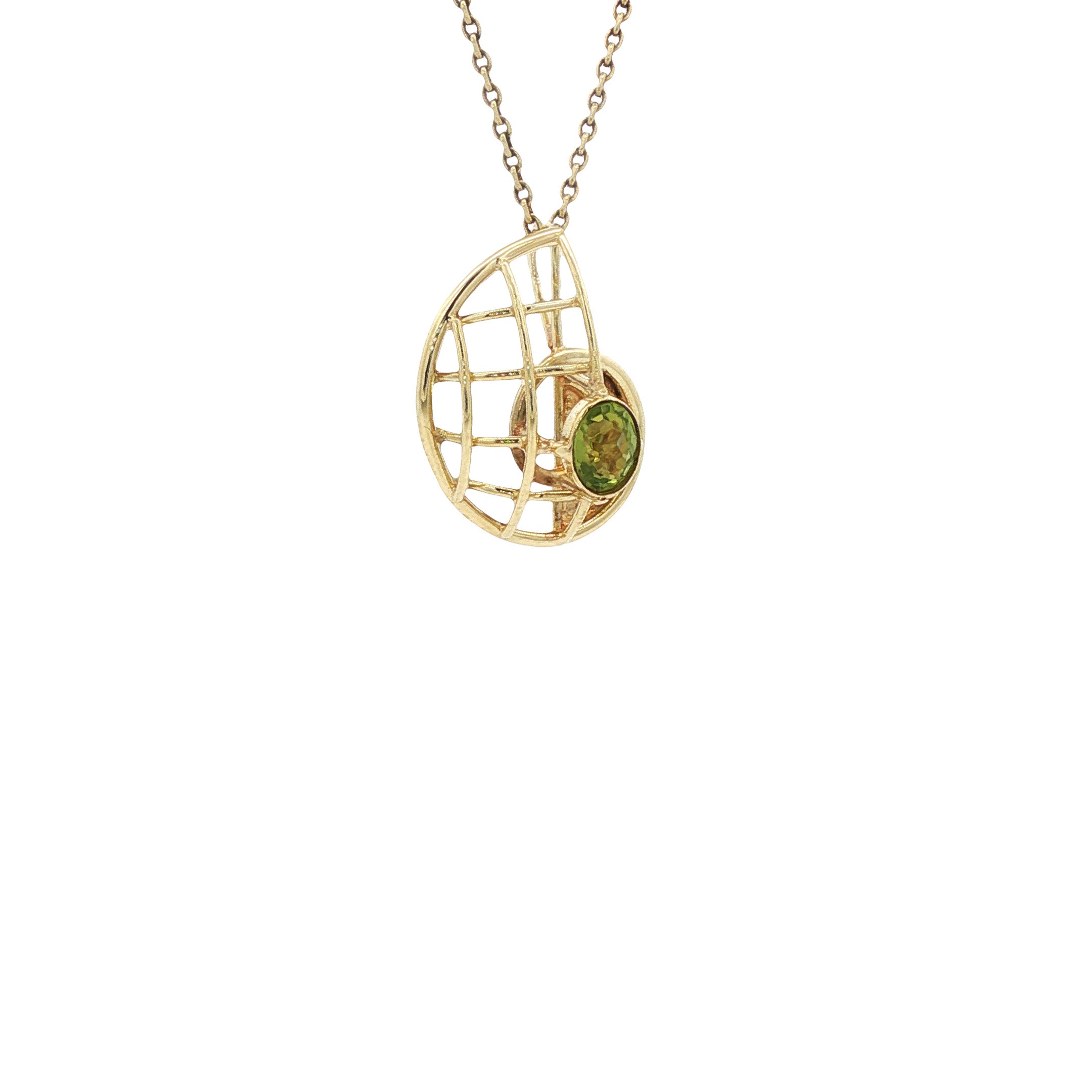 Vintage gold pendant with peridot, 14 kt
