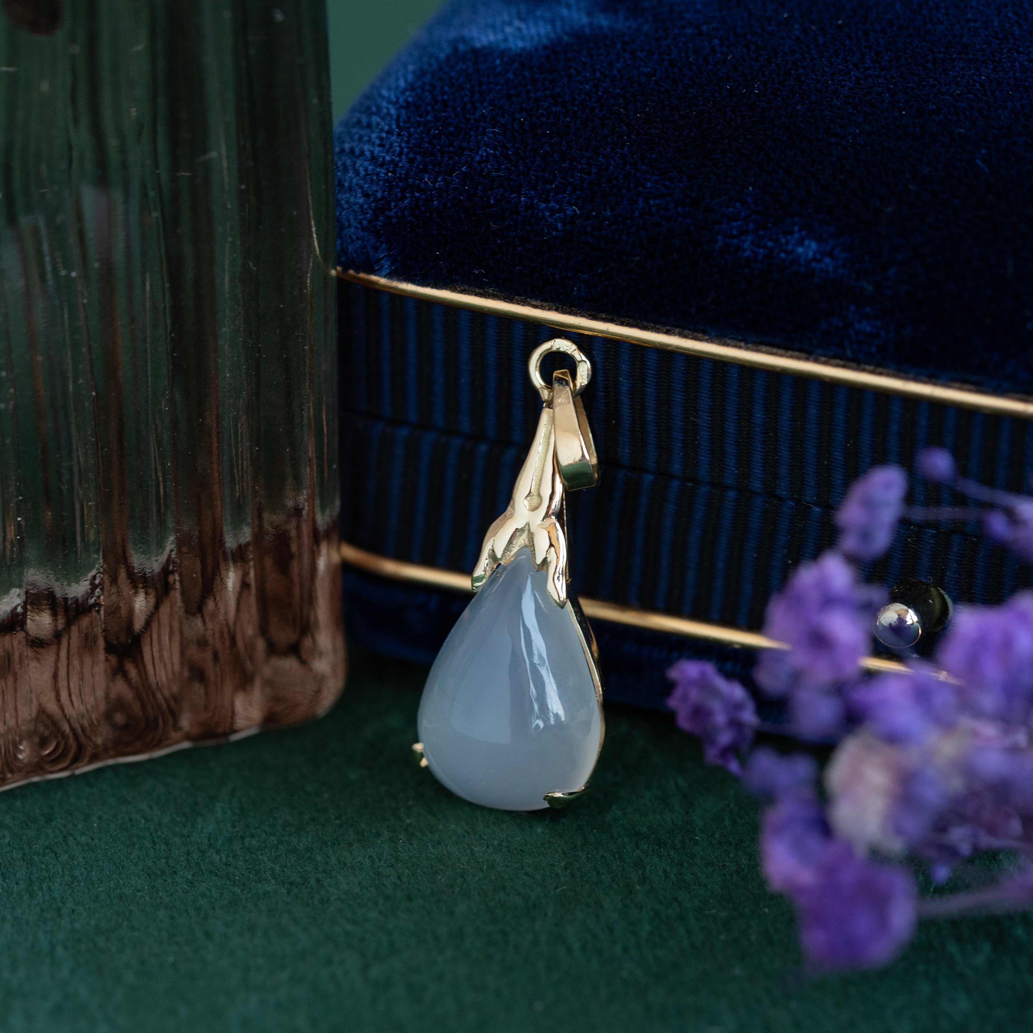 Gouden vintage hanger met maansteen 14 kt