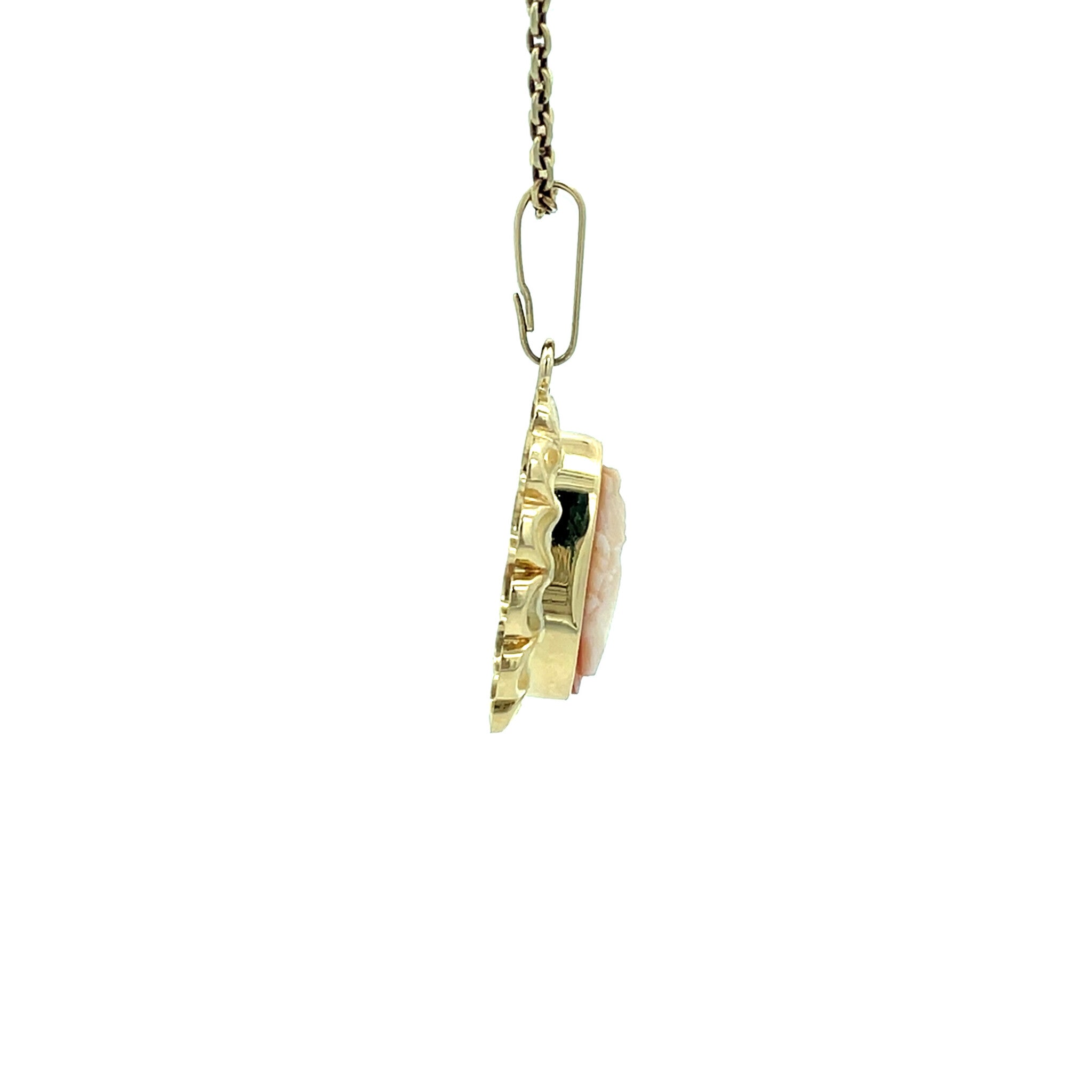 Gouden vintage hanger met camee 14 krt