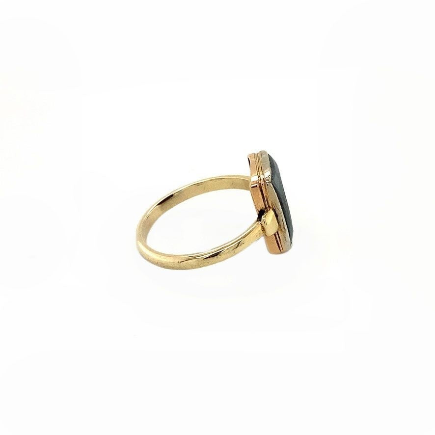 Gouden ring met hematiet 12 krt