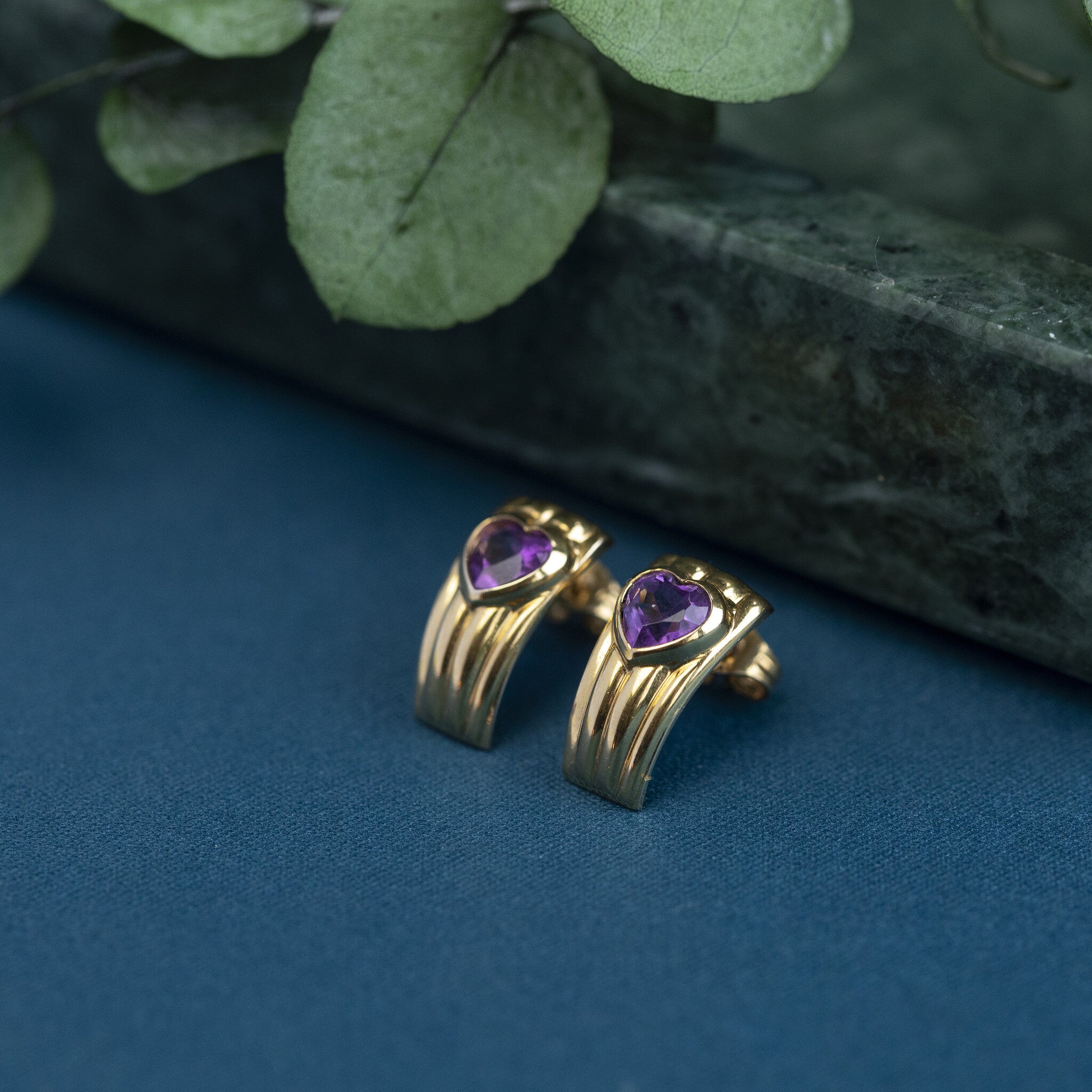 Oorbellen met amethist 9 krt