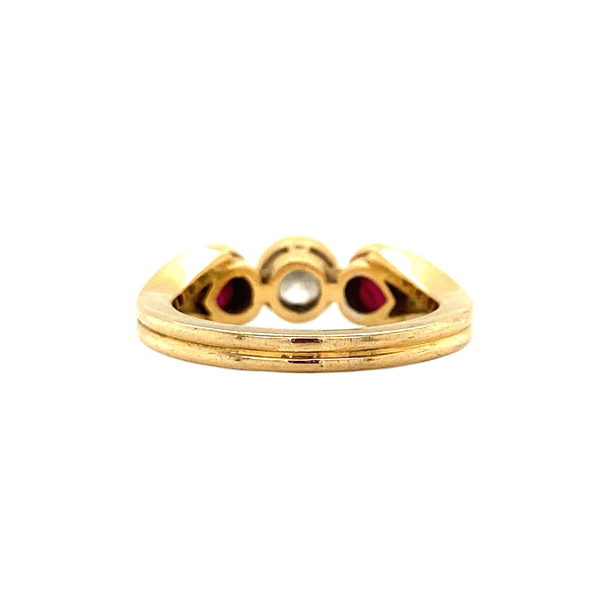 18 kt gold ring with diamond and ruby