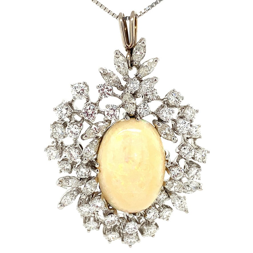 Witgouden hanger met opaal en diamant 14 krt