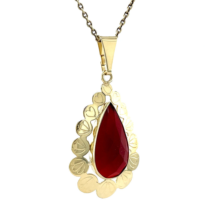 Vintage gold pendant with carnelian, 14 kt