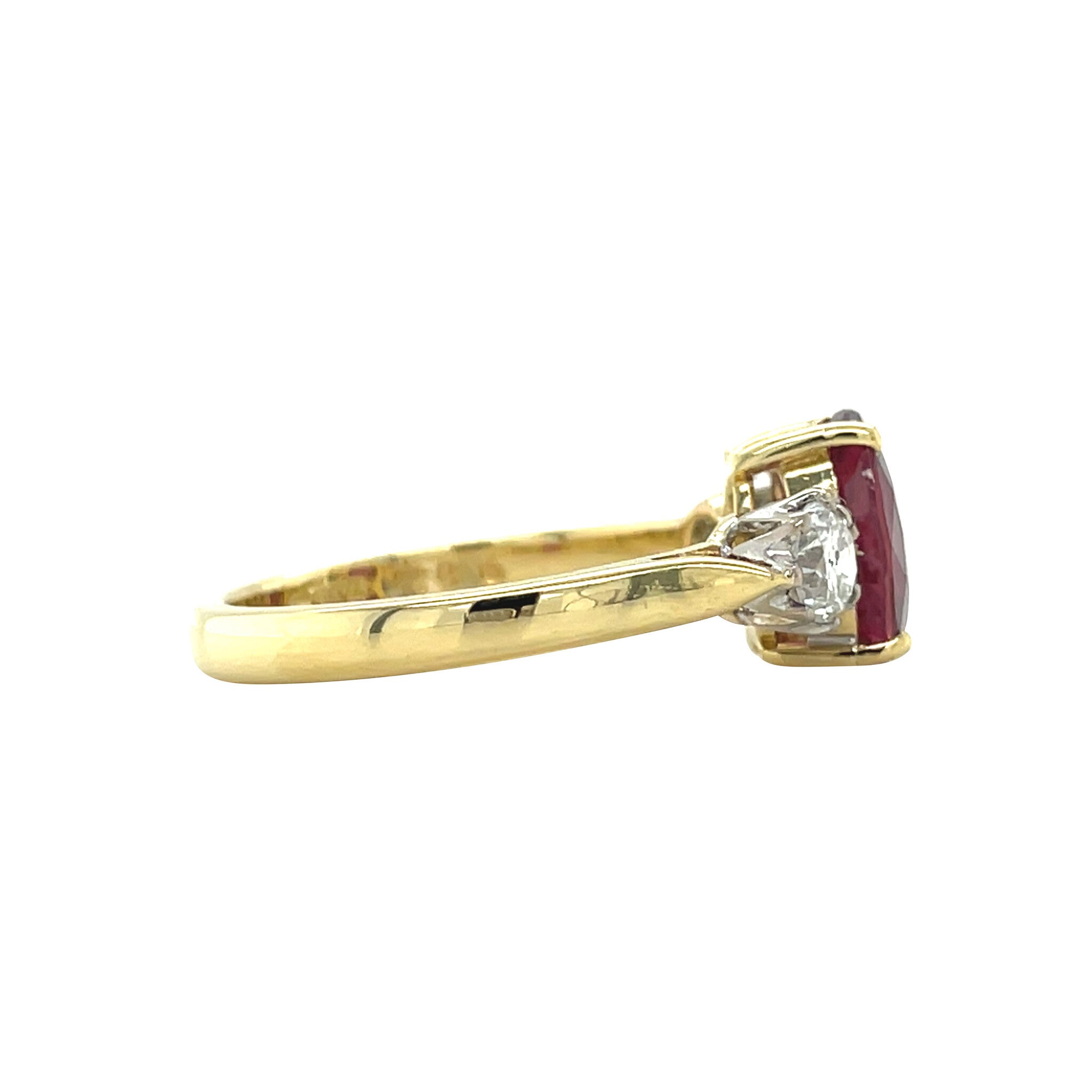 Gouden ring met vintage robijn en diamant 18 kt