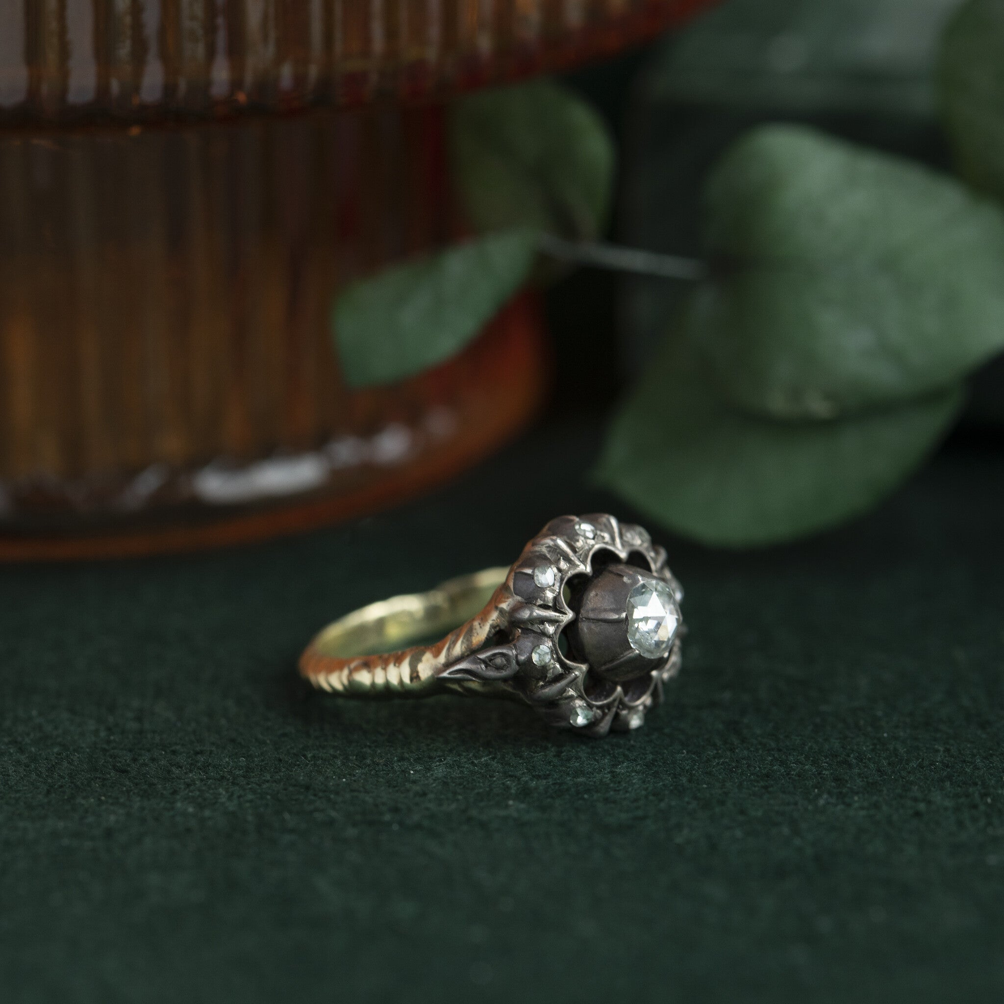 Gold ring bicolour with rose diamond 14 crt