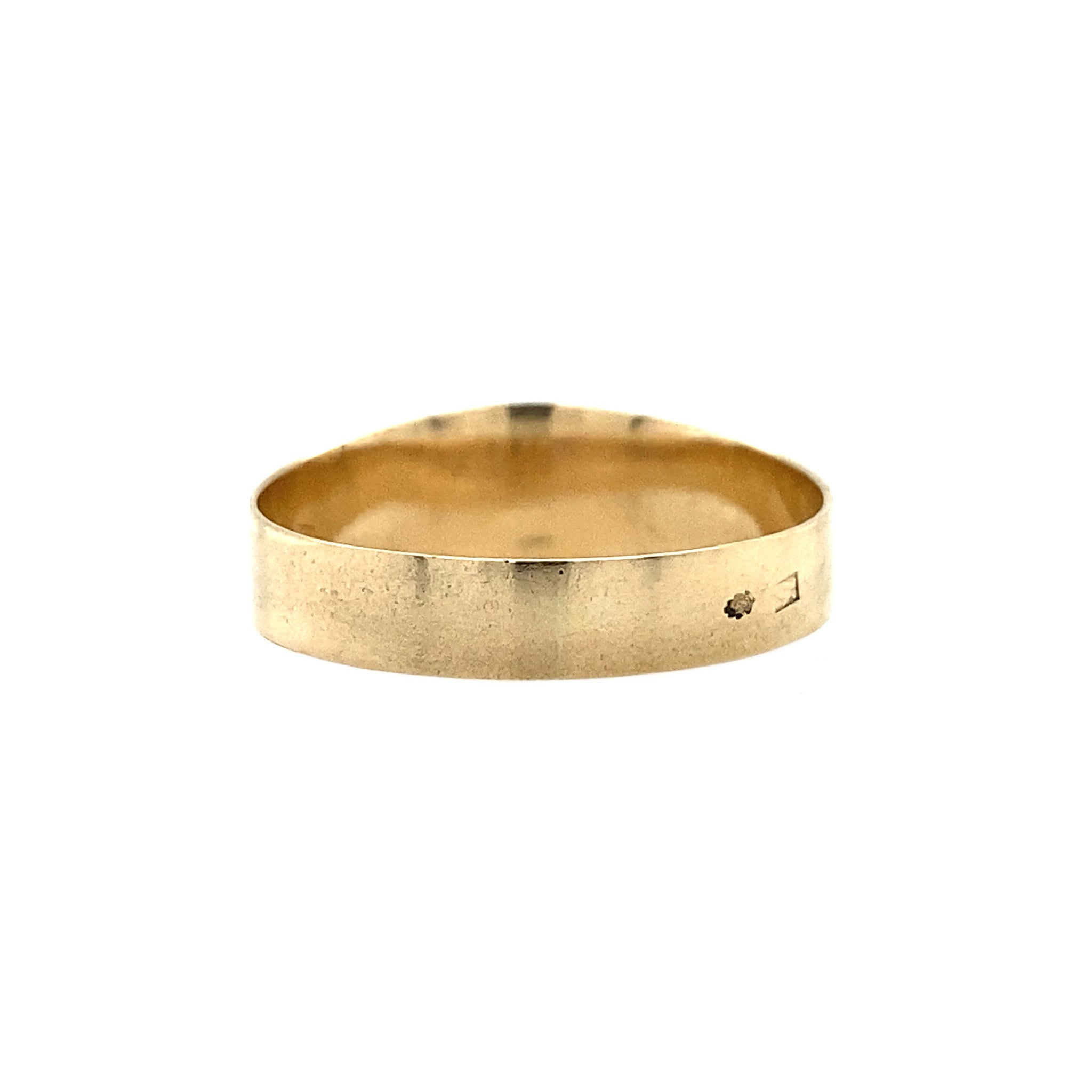 14 kt gold ring with garnet