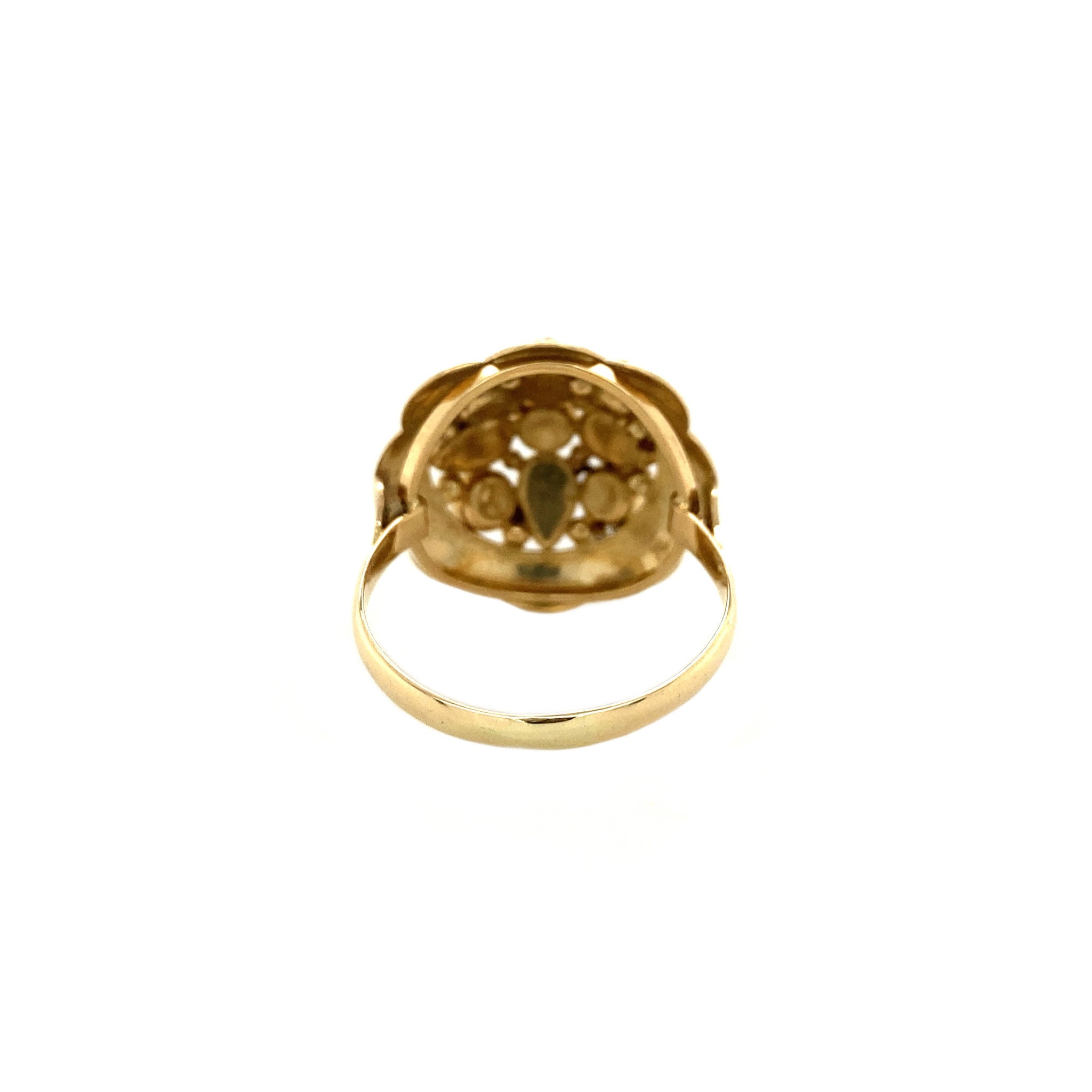 14 kt gold ring with garnet