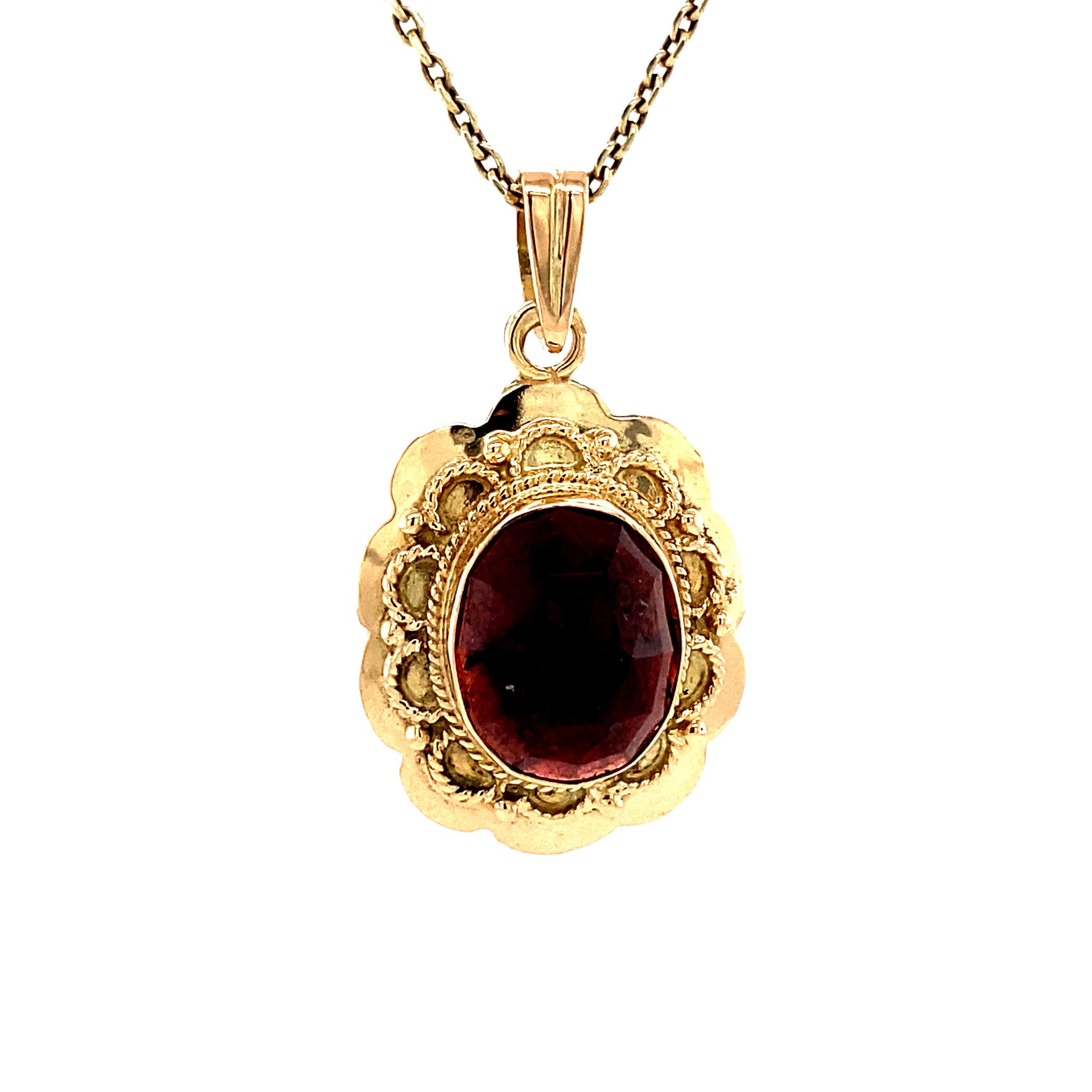 Gold garnet pendant 14 kt