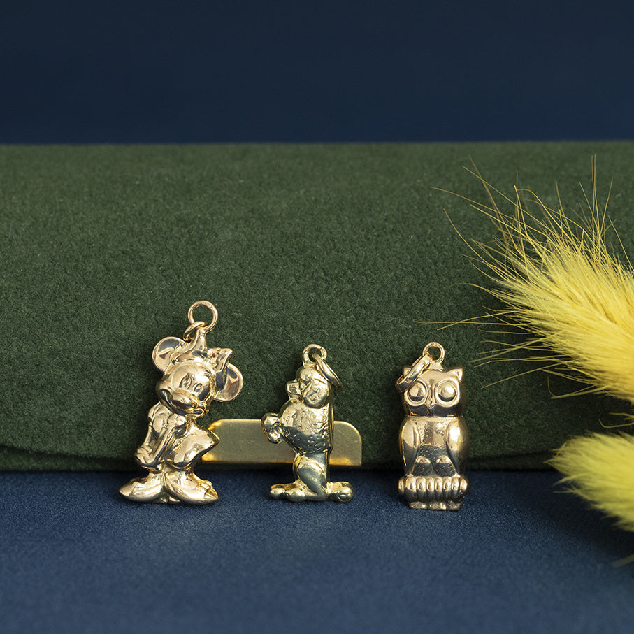 Golden vintage owl pendant 14 carat
