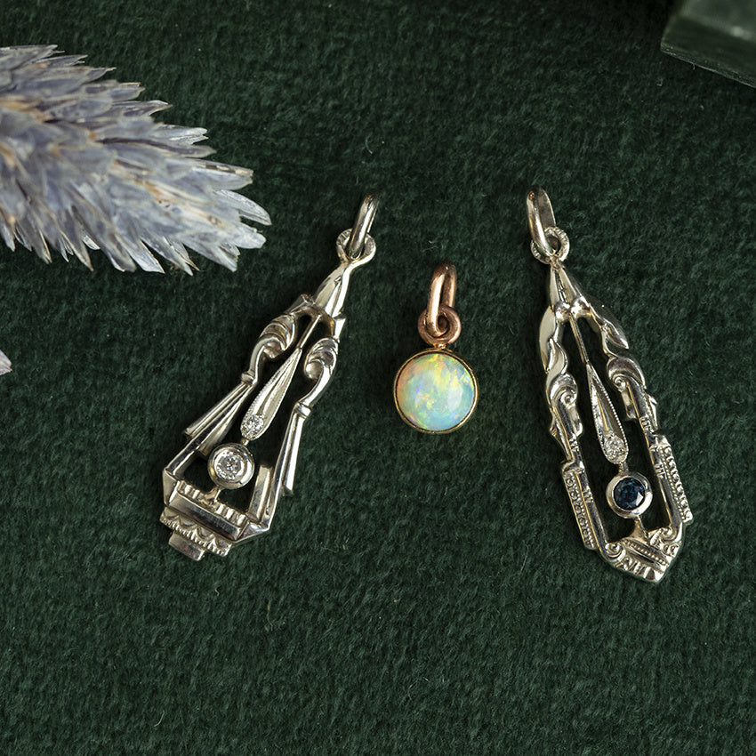 Witgouden vintage hanger met diamant 14 krt