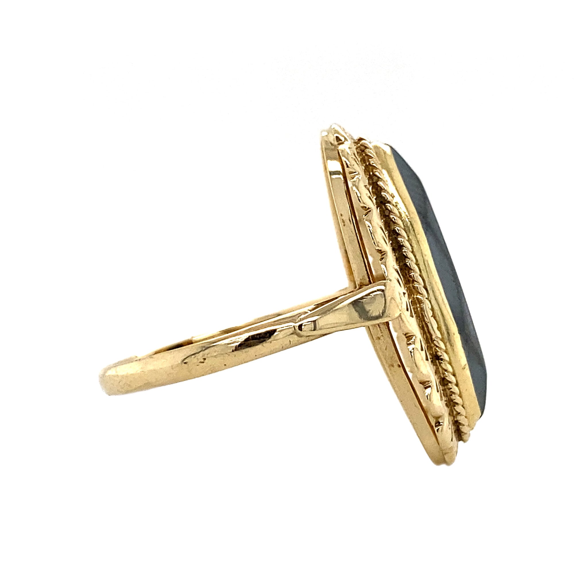 Gouden ring met hematiet 14 krt