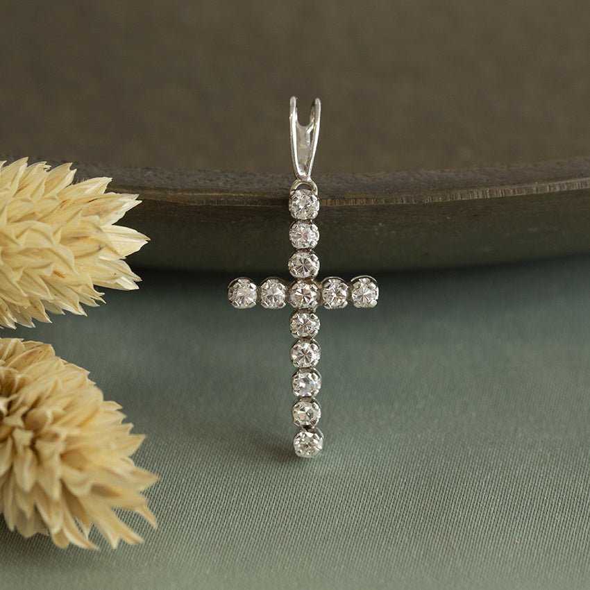 Witgouden kruis hanger met diamant 14 krt
