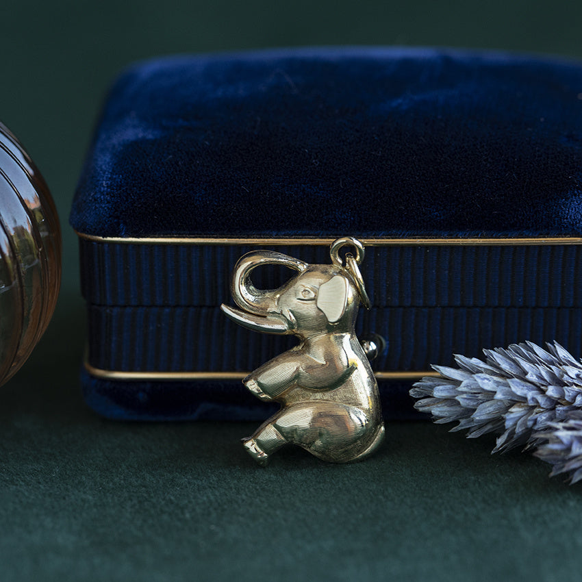 Gouden vintage olifant hanger 14 krt