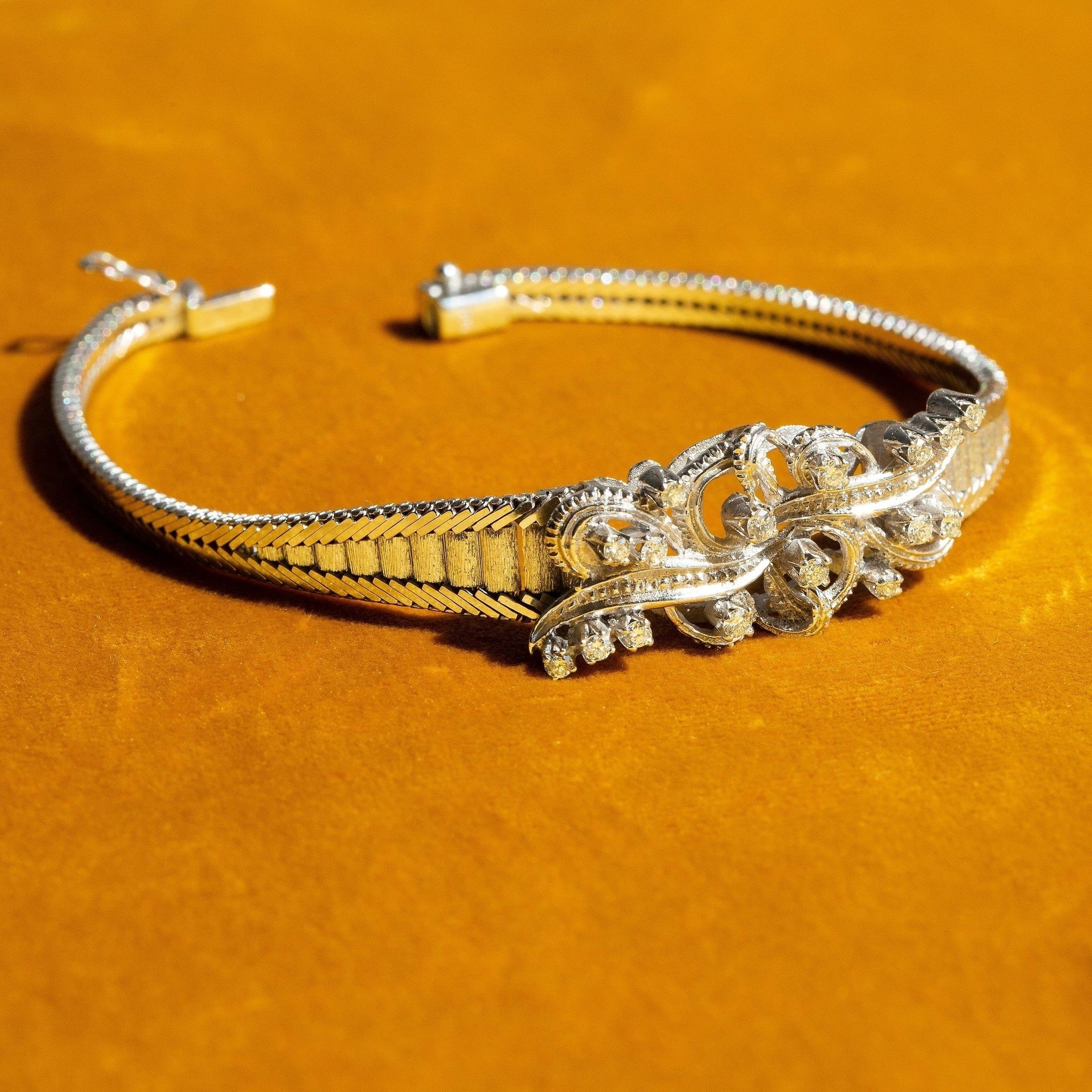 Vintage 14 kt white gold bracelet with diamond