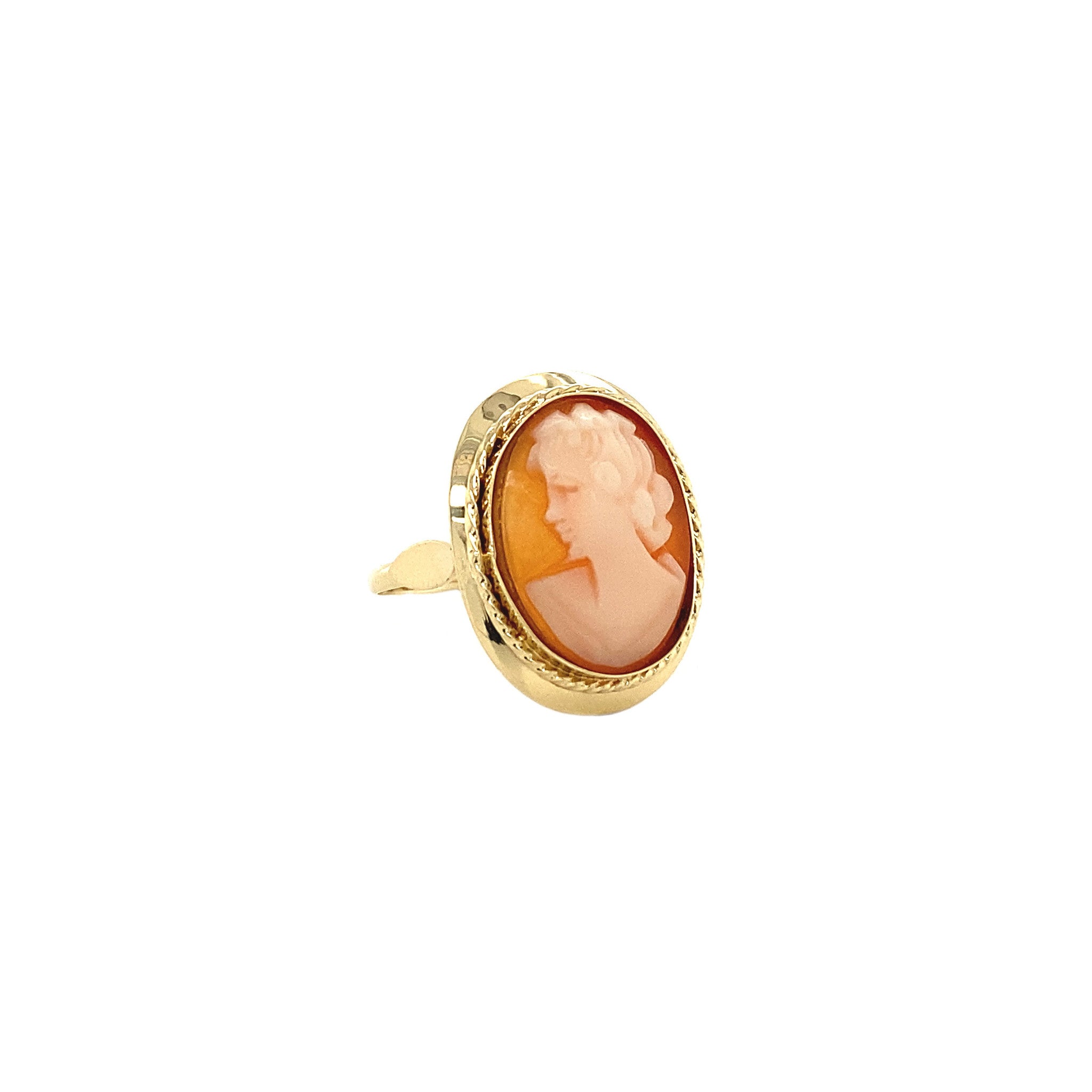 14 kt gold ring with cameo