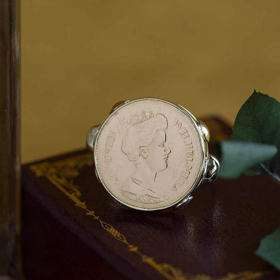 14 kt gold vintage coin ring