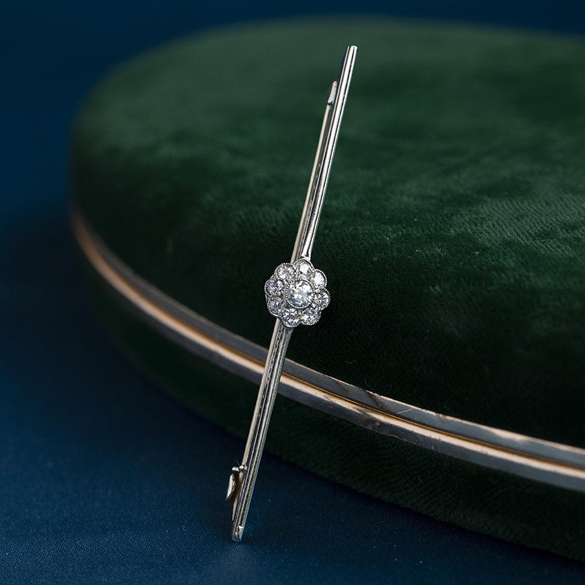 Gold brooch with diamond 14 kt