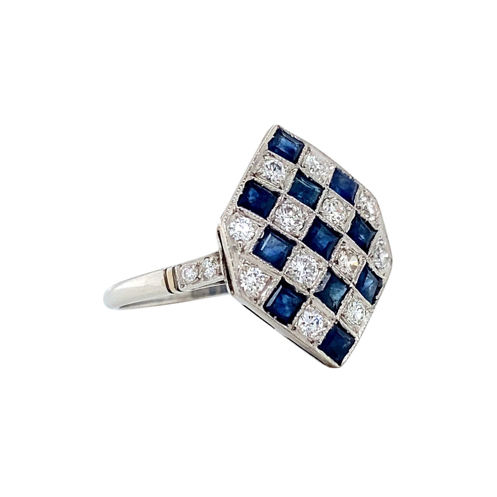 Platinum vintage ring with sapphire and diamond 900