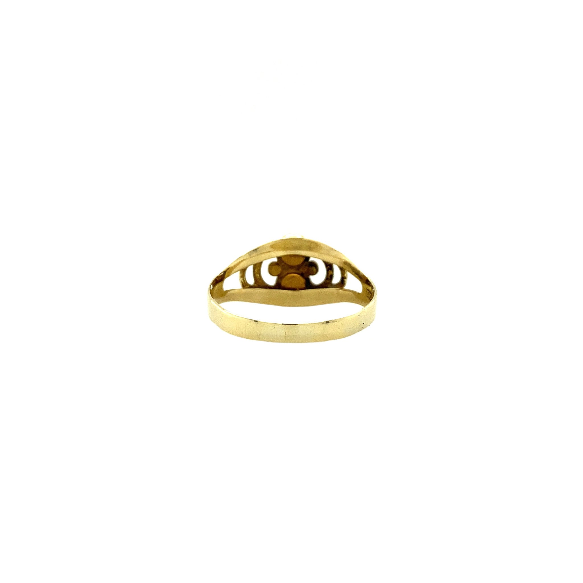 14 kt gold ring with garnet