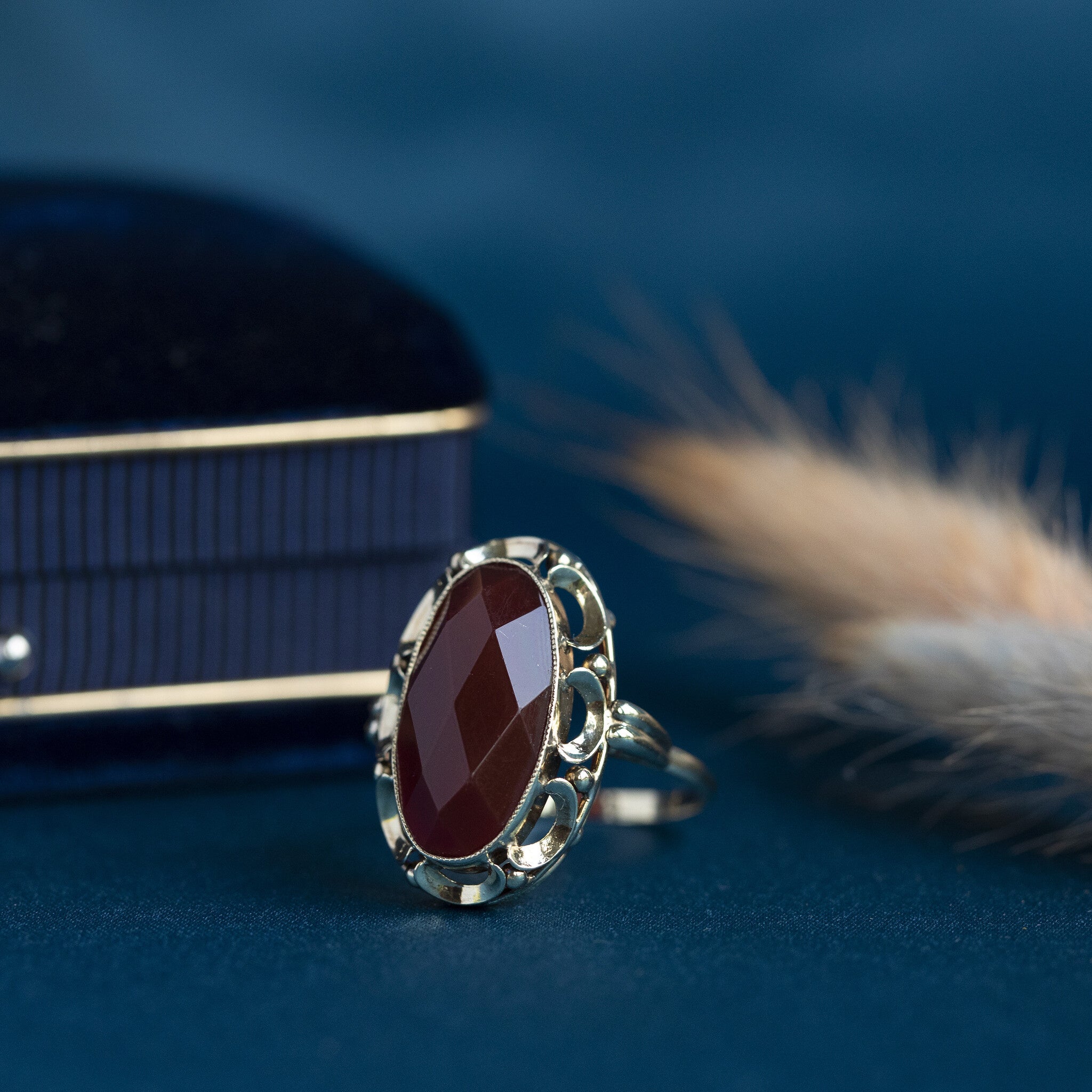 Gouden ring met carneool 14 krt