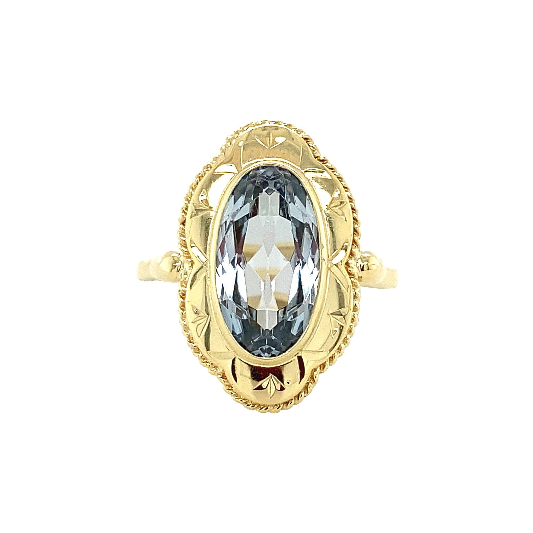 Gold ring with blue spinel 14 krt