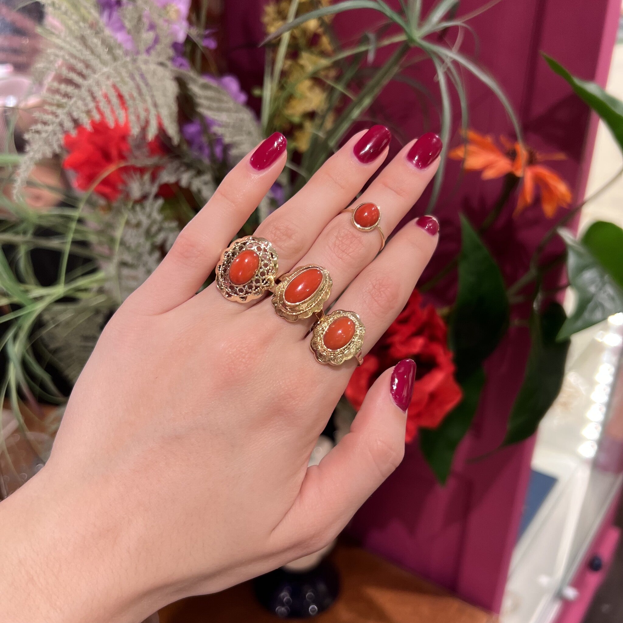 14 kt gold ring with blood coral