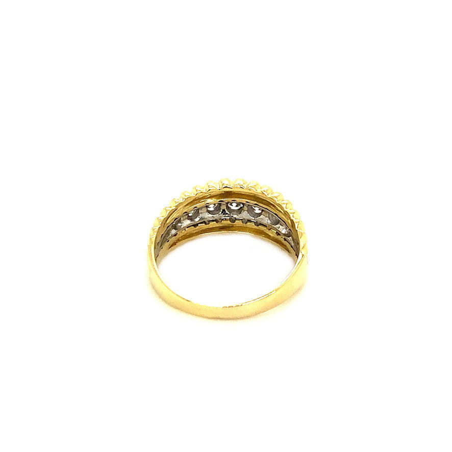 18 kt gold ring with diamond