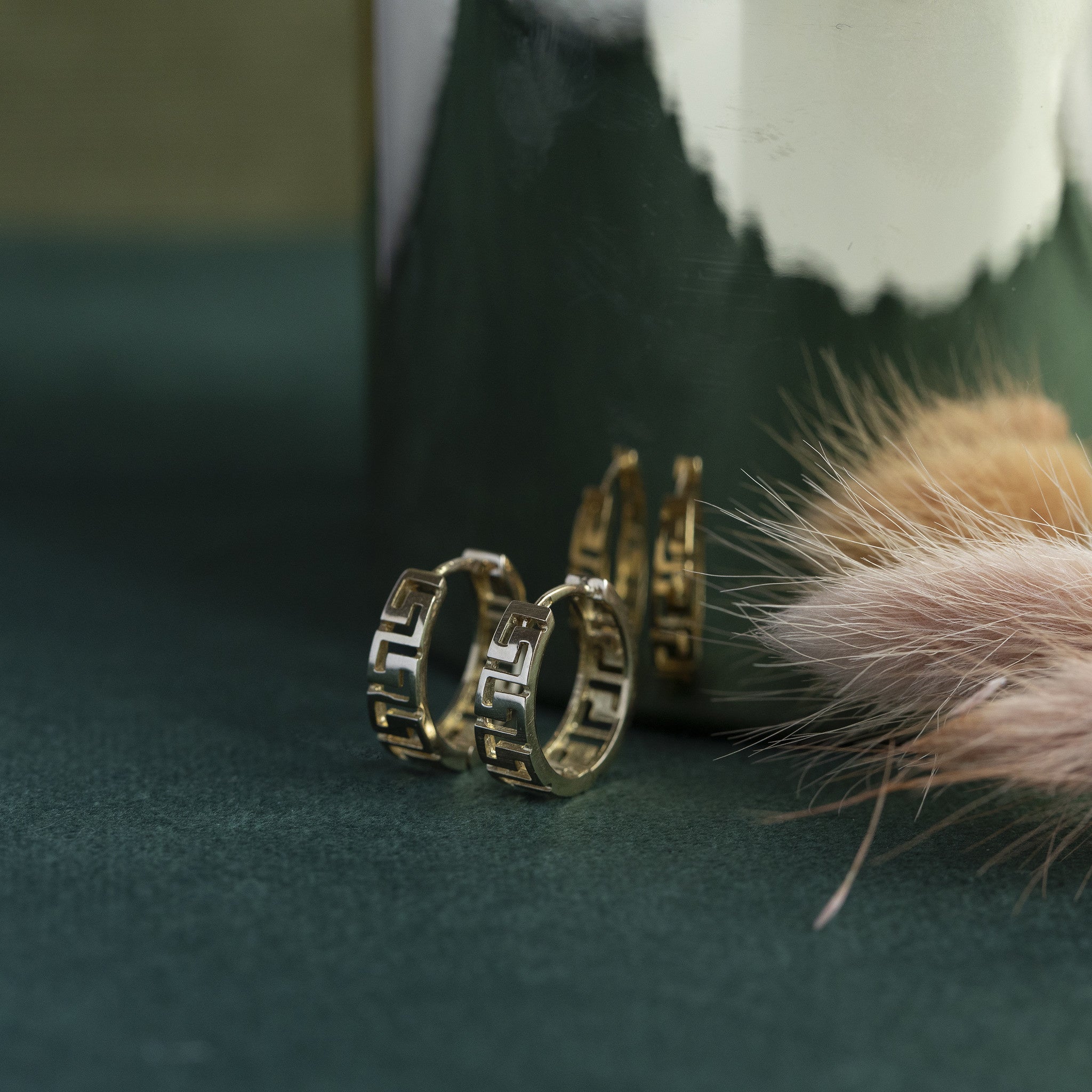 14 kt gold fantasy earrings