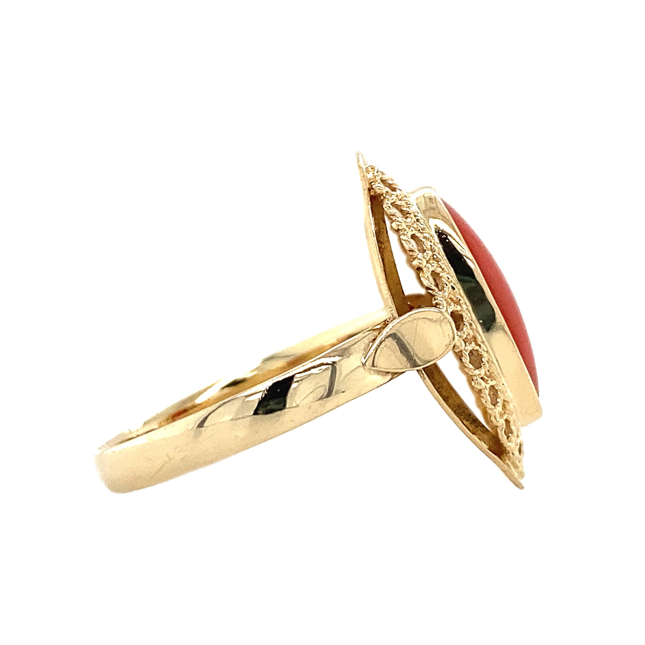 Gouden ring met bloedkoraal 14 krt