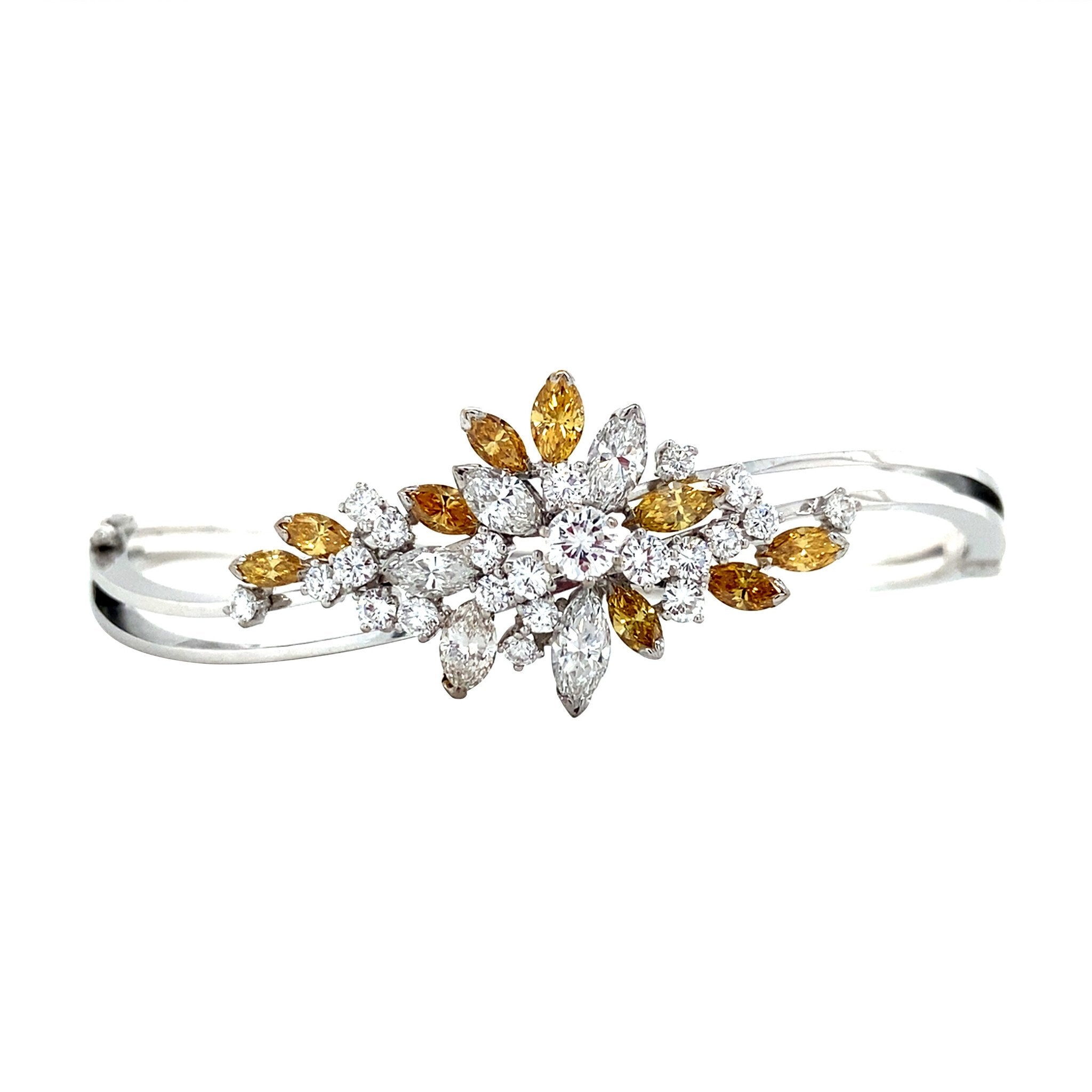 Witgouden vintage bangle met diamant 14 krt