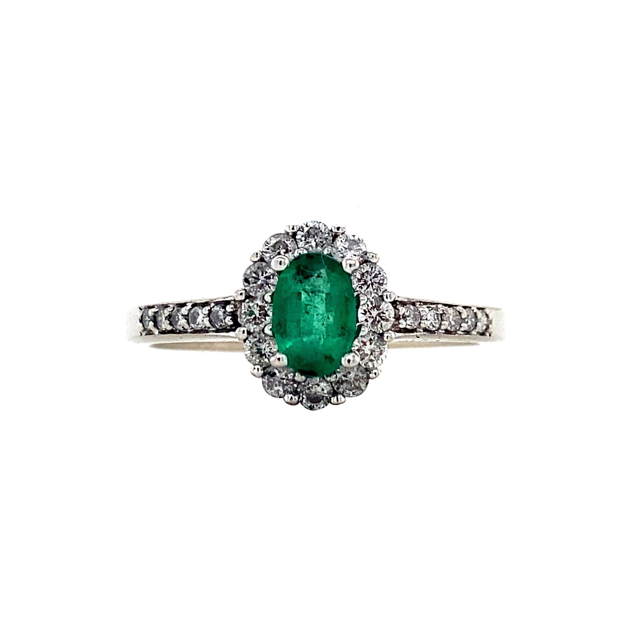 White gold vintage cluster ring with emerald and diamond, 14 kt